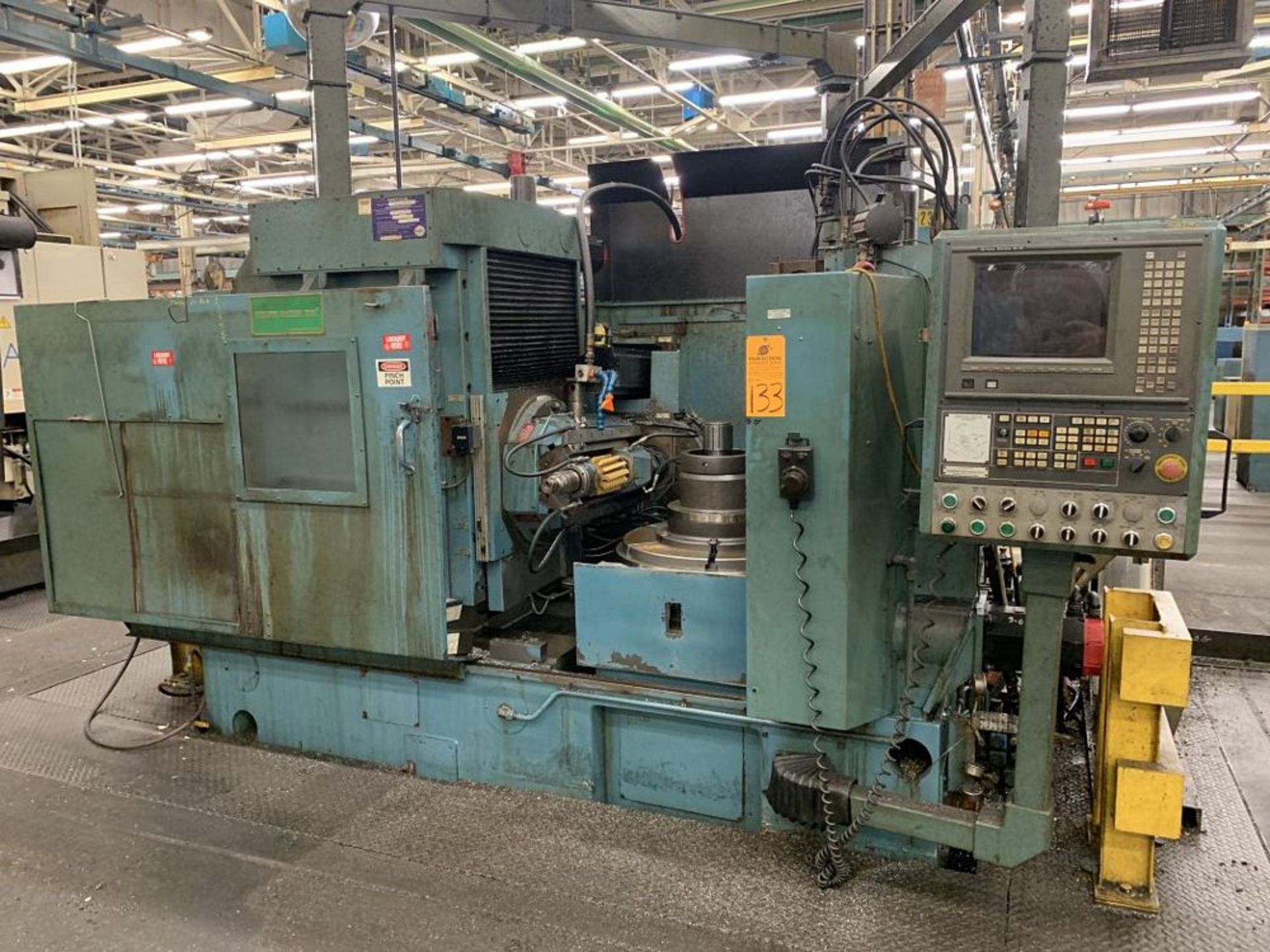 LIEBHERR L-902 CNC Gear Hobber, s/n 0923/1, GE Fanuc Series 16M CNC Control, 35.4" Workpiece Dia,