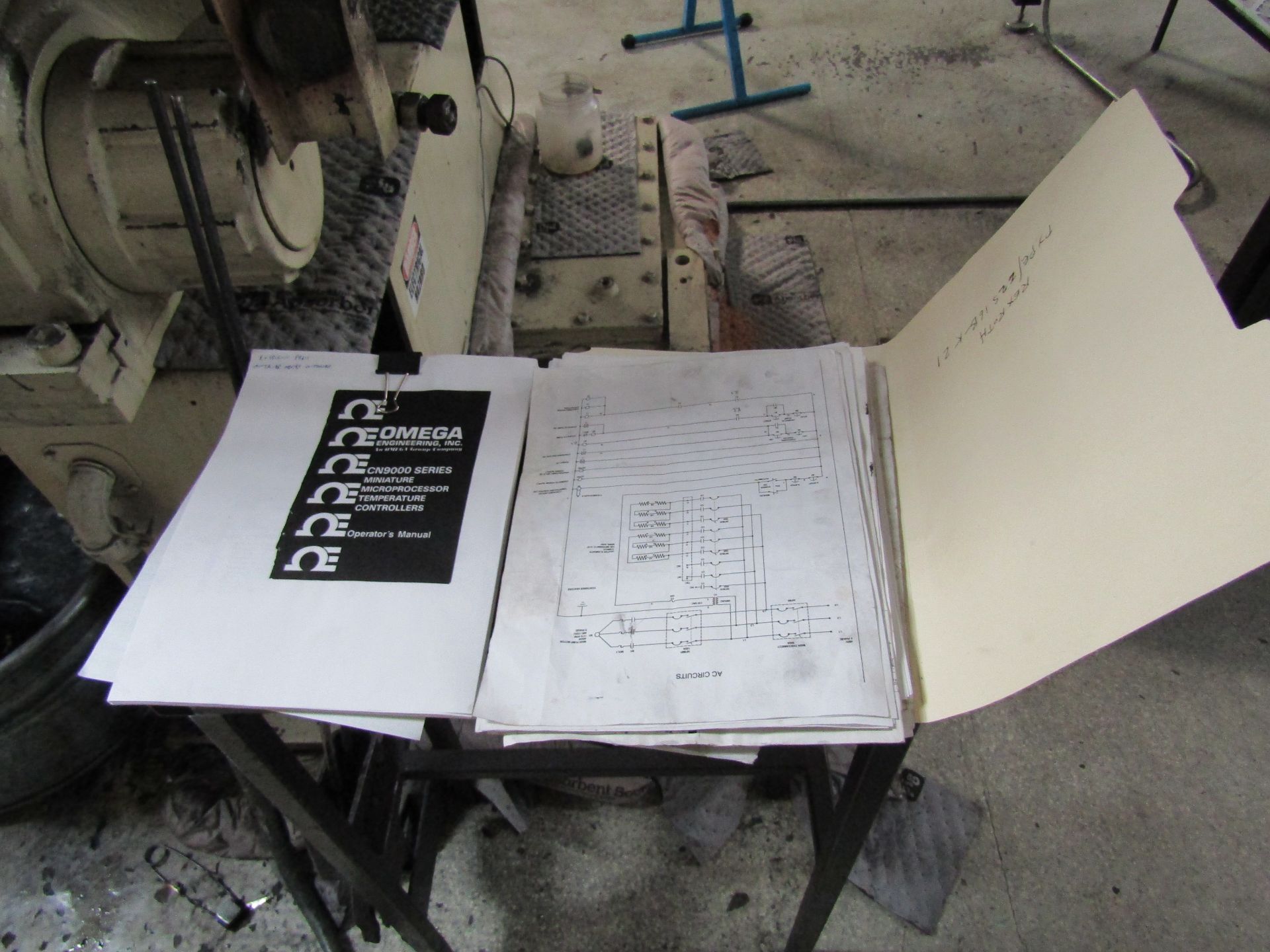 1992 MITSUBISHI 610 MG-110 4 Post Horizontal Extrusion Press With Electrical Controls, Operator - Image 11 of 11