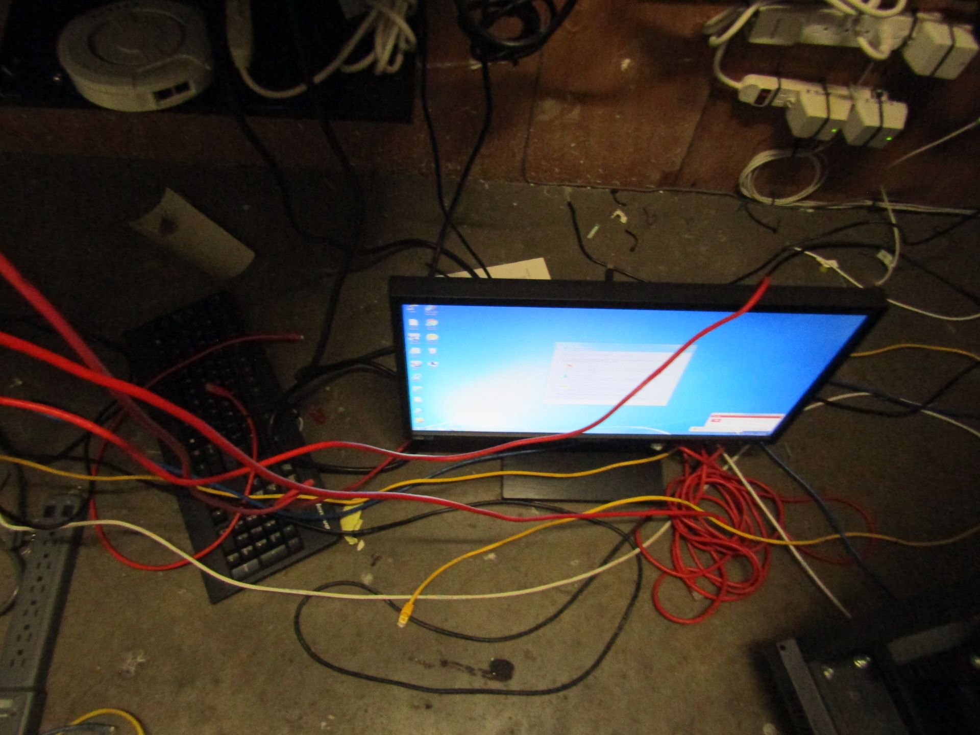 Contents of Server Room to Include But Not Limited to (No Alarm or Structural Items): Electrical - Image 4 of 10