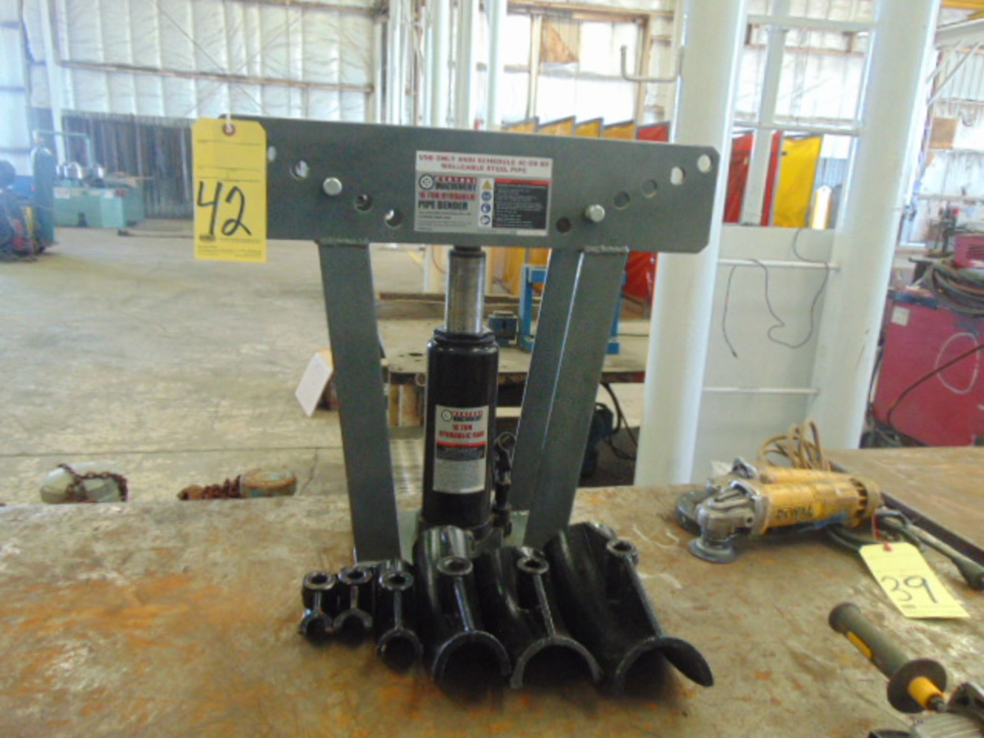 HYDRAULIC PIPE BENDER, CENTRAL MACHINERY 16 T. CAP., for Ansi Schedule 40 or 80 Malleable steel