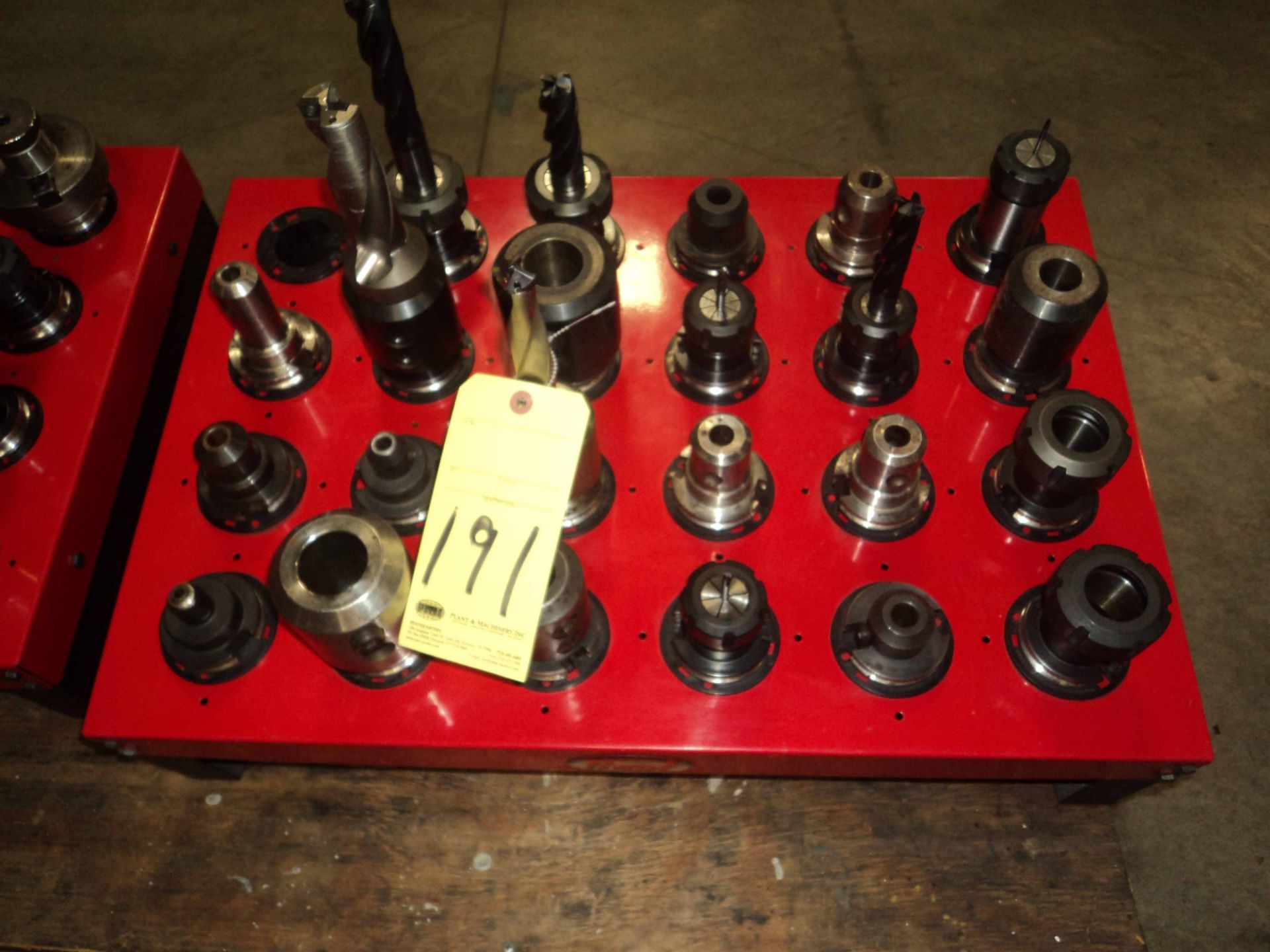 LOT OF CAT-40 TOOLING (in one holder)