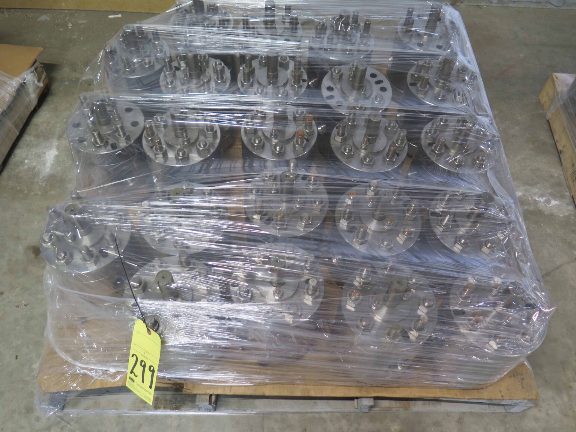 LOT OF ASSEMBLED BALL VALVES (23), 1-1/2" (on one pallet) - Image 2 of 2
