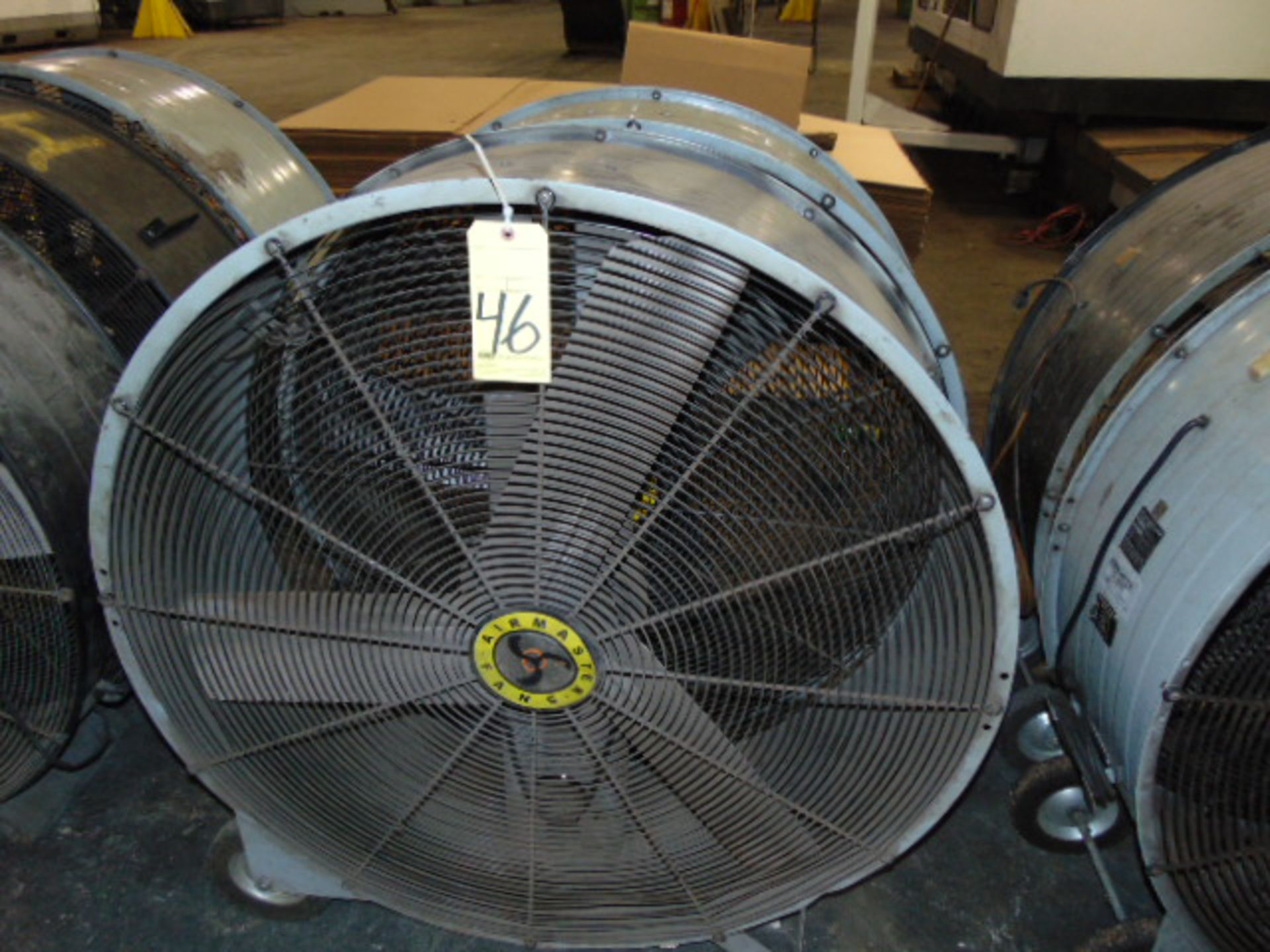 LOT OF CIRCULAR FANS (2), MASTER AIR 42"