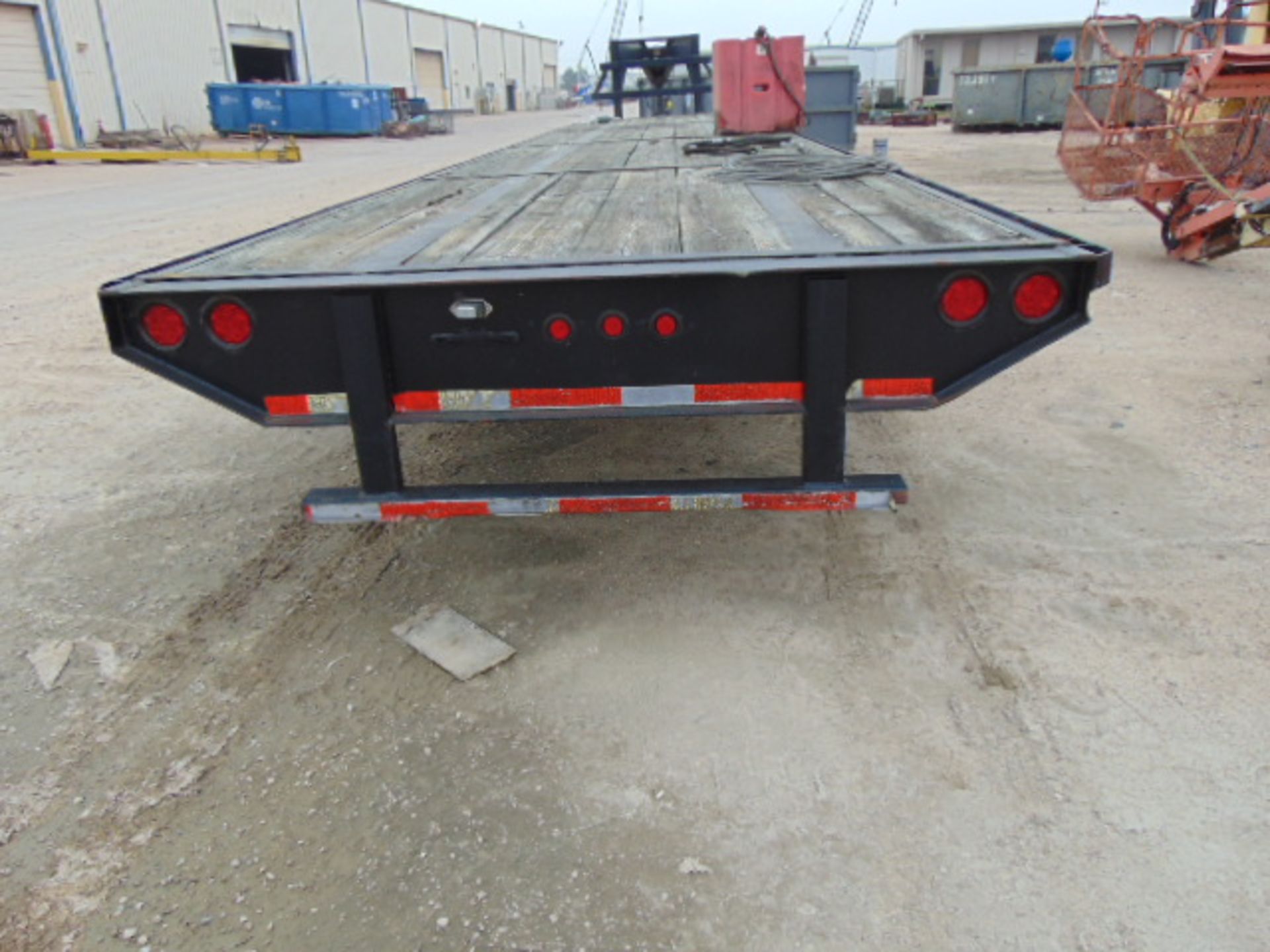 GOOSENECK YARD TRAILER, 40', wood deck, tandem axle (No title - for yard use only) - Image 6 of 8