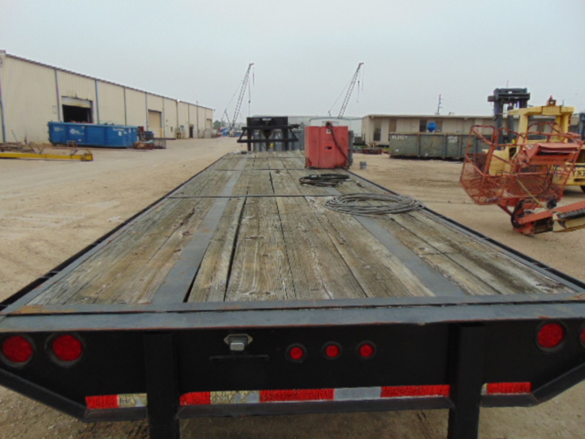 GOOSENECK YARD TRAILER, 40', wood deck, tandem axle (No title - for yard use only) - Image 8 of 8