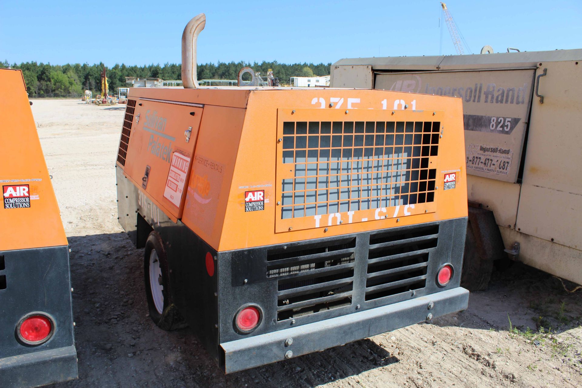 PORTABLE AIR COMPRESSOR, SULLIVAN PALATEK MDL. D375PDX1DA, John Deere diesel engine, 150 PSI, 2, - Image 2 of 4