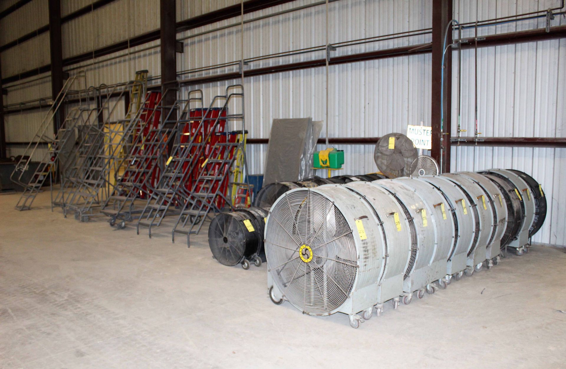 CIRCULATOR FAN, 36" - Image 2 of 2