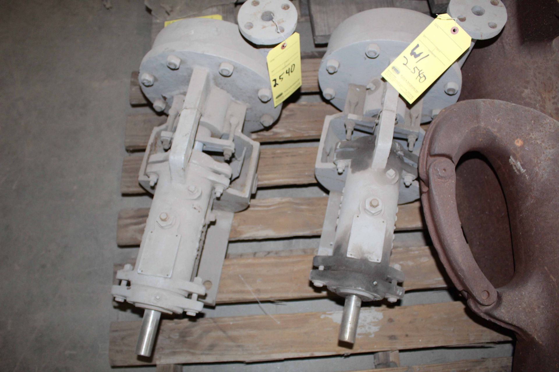 LOT OF CENTRIFUGAL PUMPS, MDL. KP-175