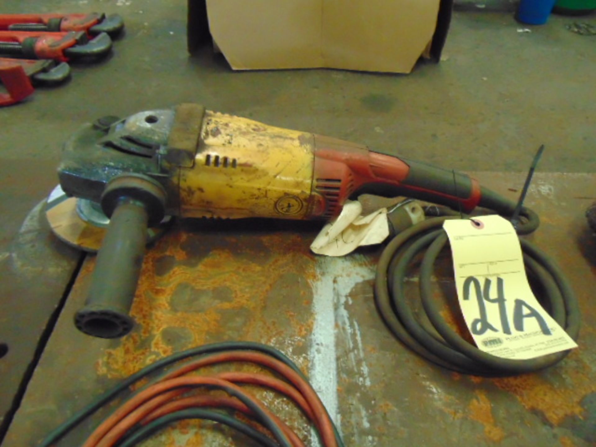 ANGLE GRINDER, DEWALT, 7", electric