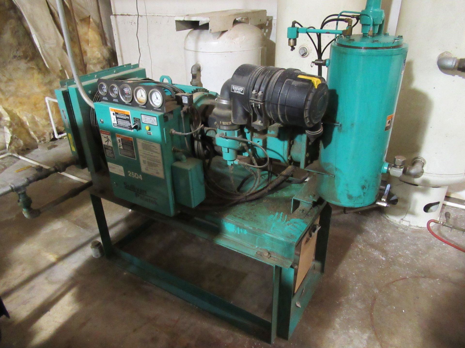 SULLIVAN PALATEK MDL. 25D4 ROTARY SCREW TYPE AIR COMPRESSOR, 25 HP motor (Location C: Moore - Image 2 of 5