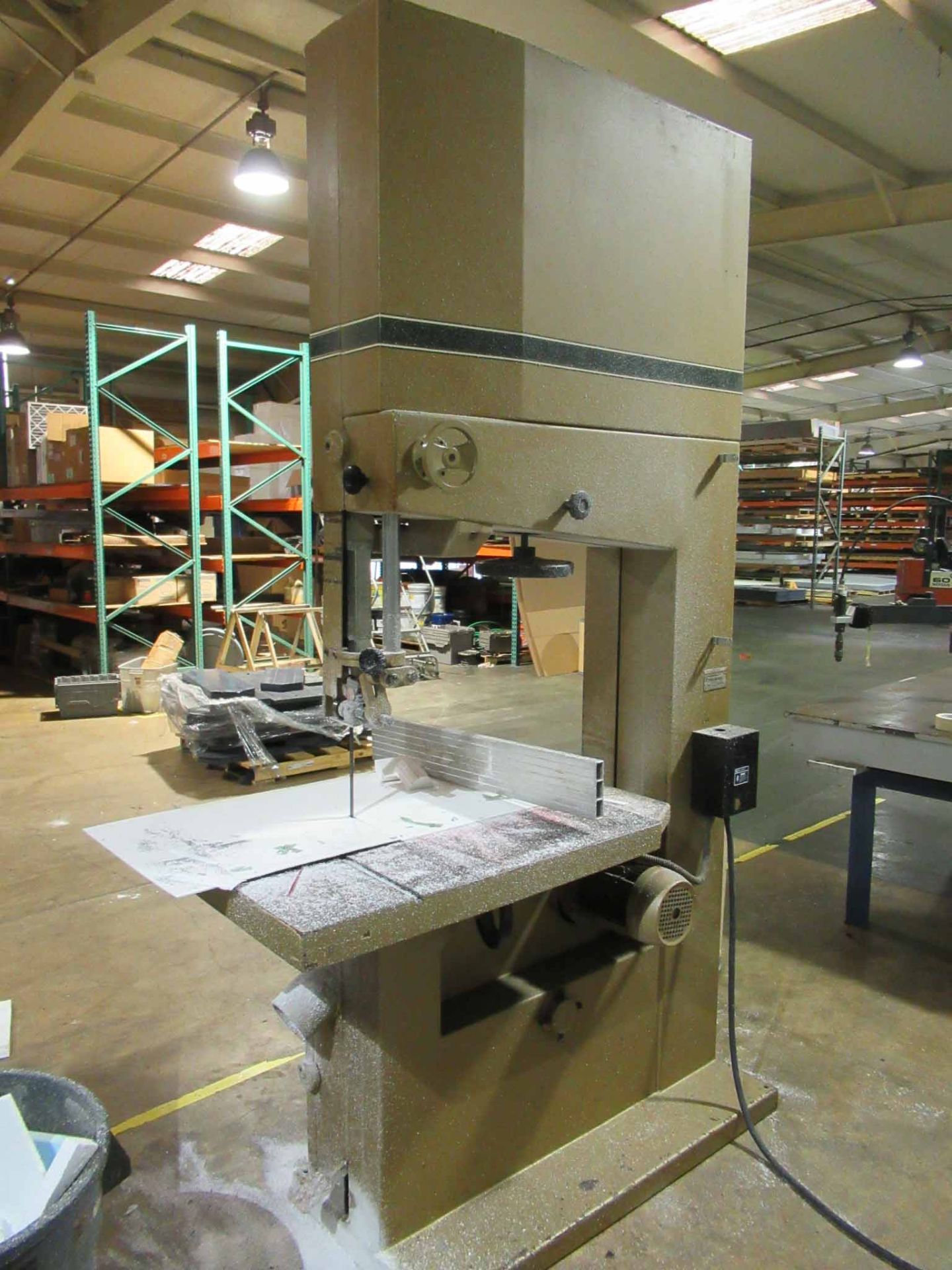 POWERMATIC MDL. BW900 VERTICAL BANDSAW, S/N 8979006 (Location C: Moore Fabrication, 5645 North