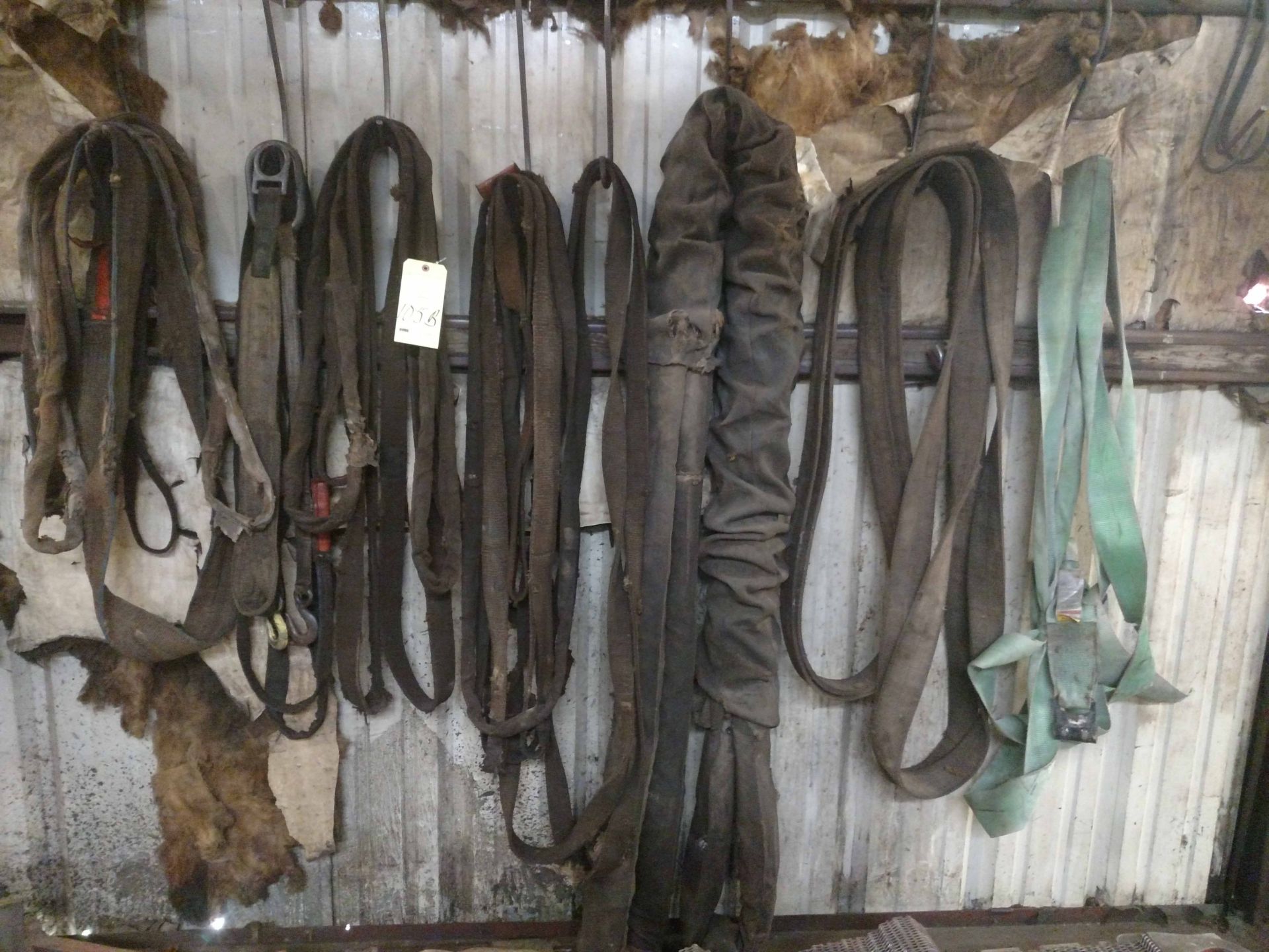 LOT CONSISTING OF: misc. lifting slings & straps