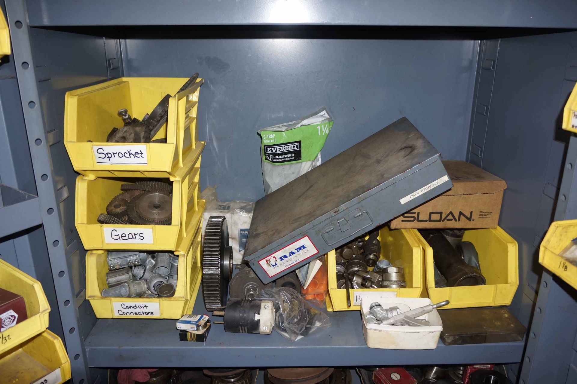 STORAGE CABINET, w/misc. maintenance parts - Image 3 of 5