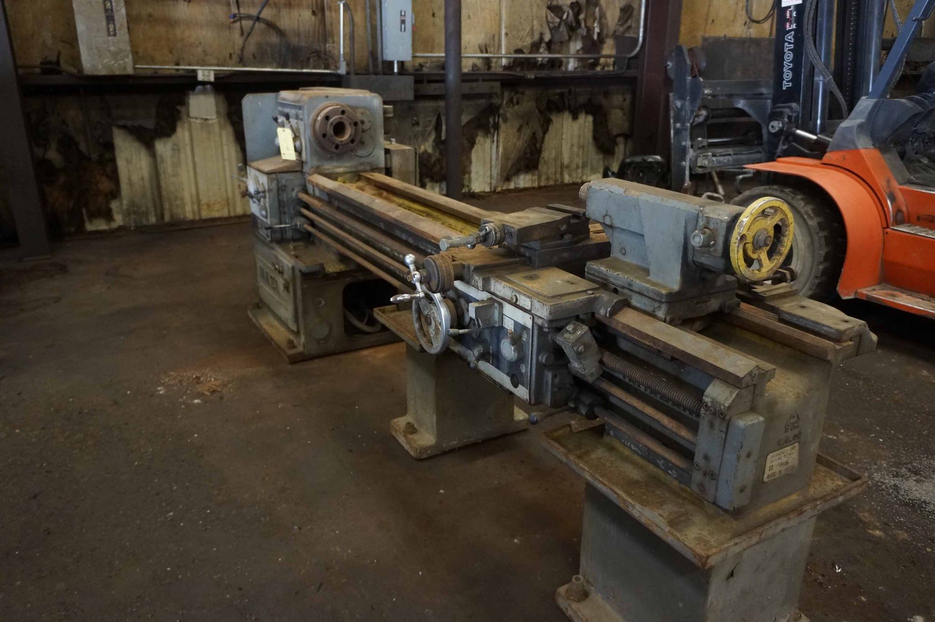 ENGINE LATHE, YAMAZAKI APPROX. 17" X 100", S/N 29072W