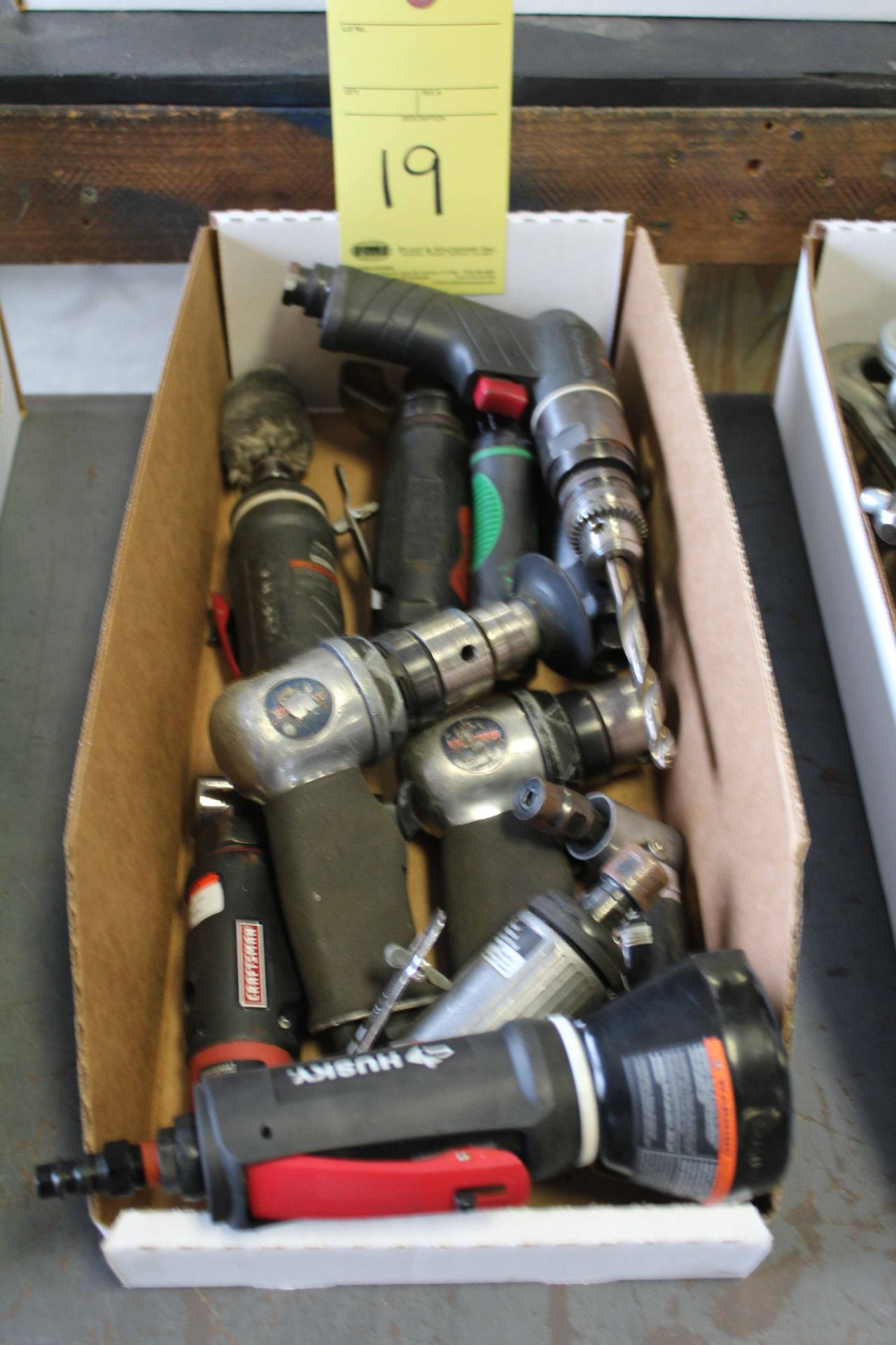 LOT CONSISTING OF: assorted pneumatic drills & grinders (in one box)