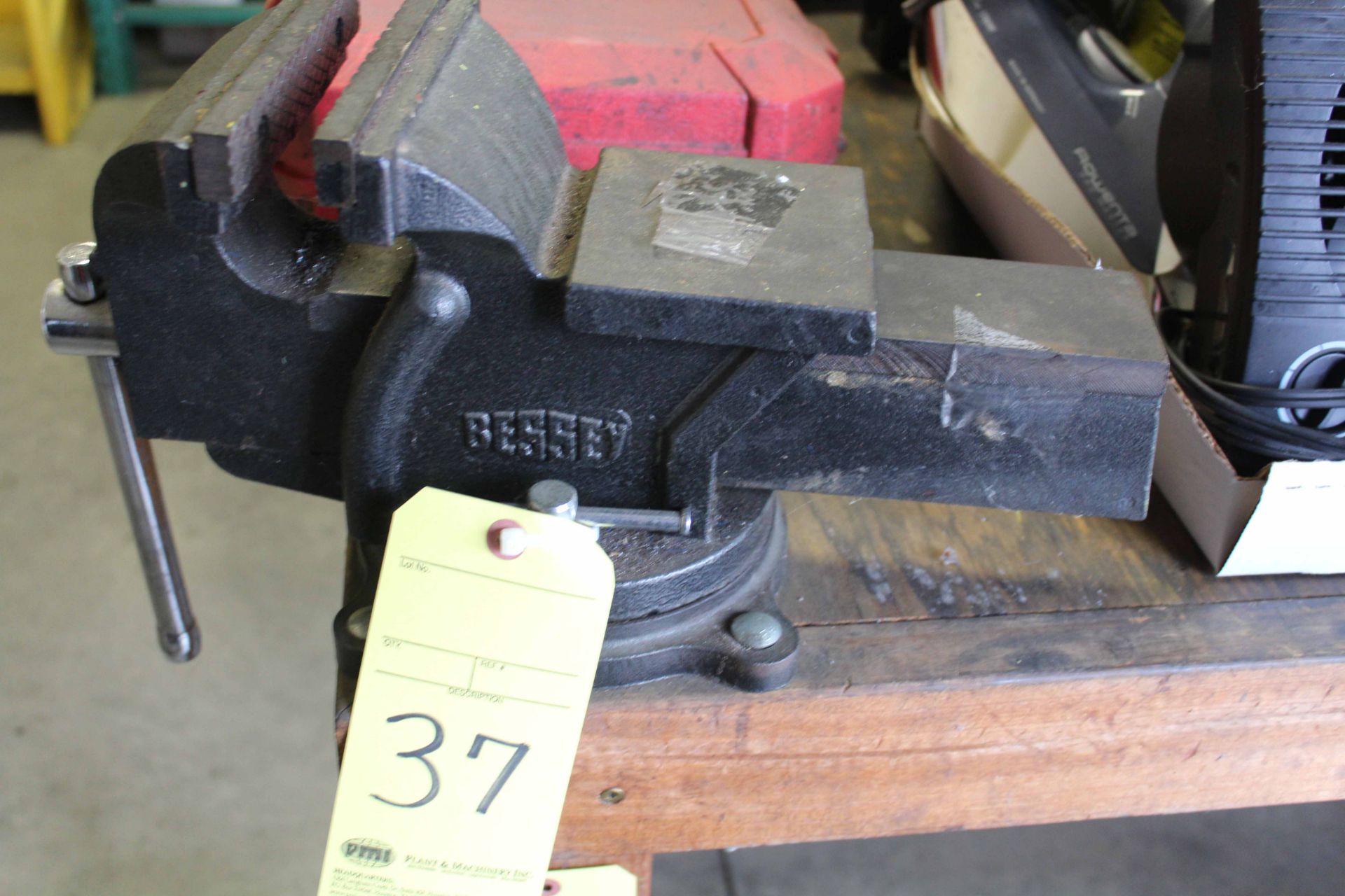 TABLE VISE, BESSEY 6"