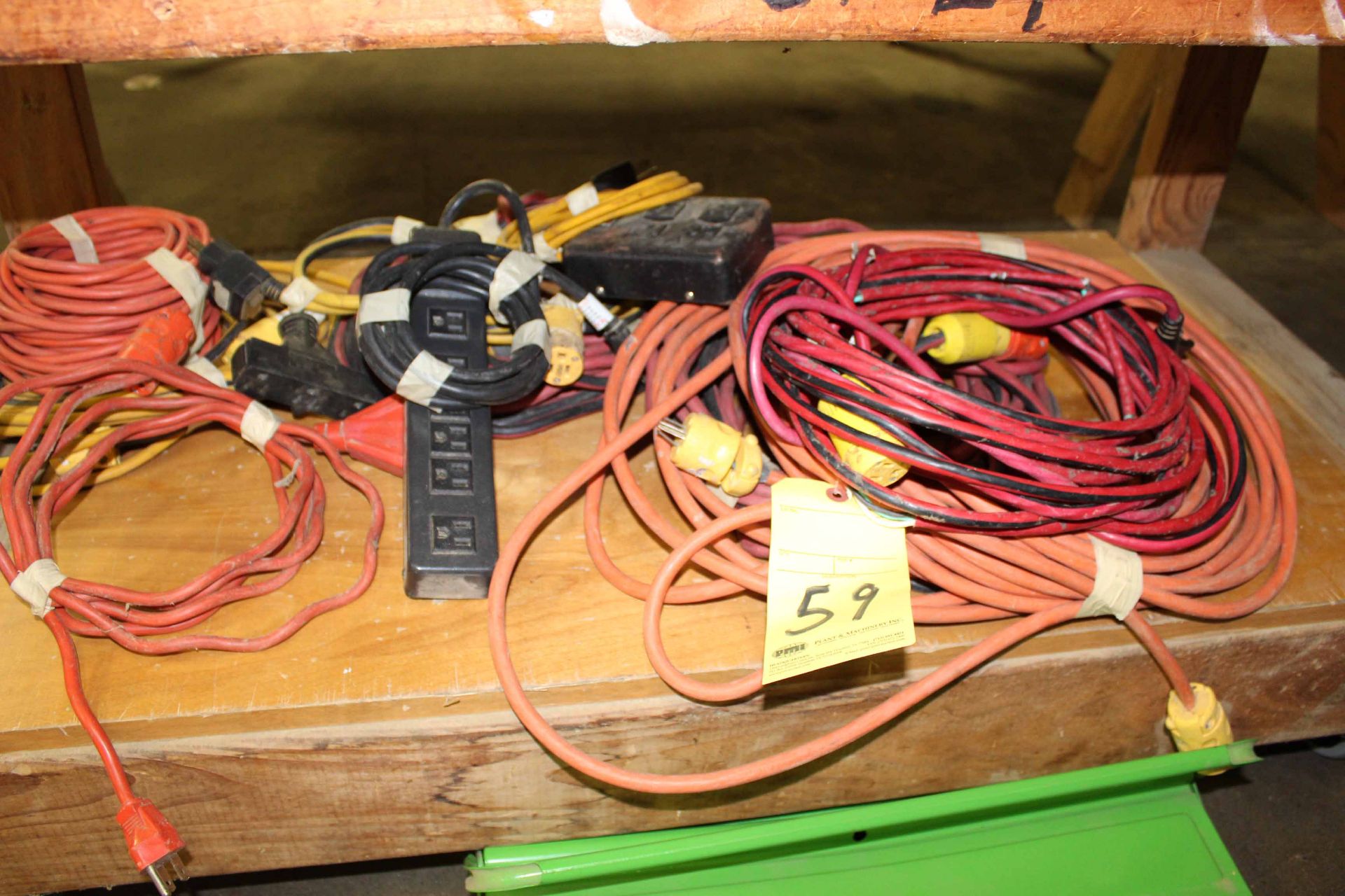 LOT OF ELECTRICAL CORDS