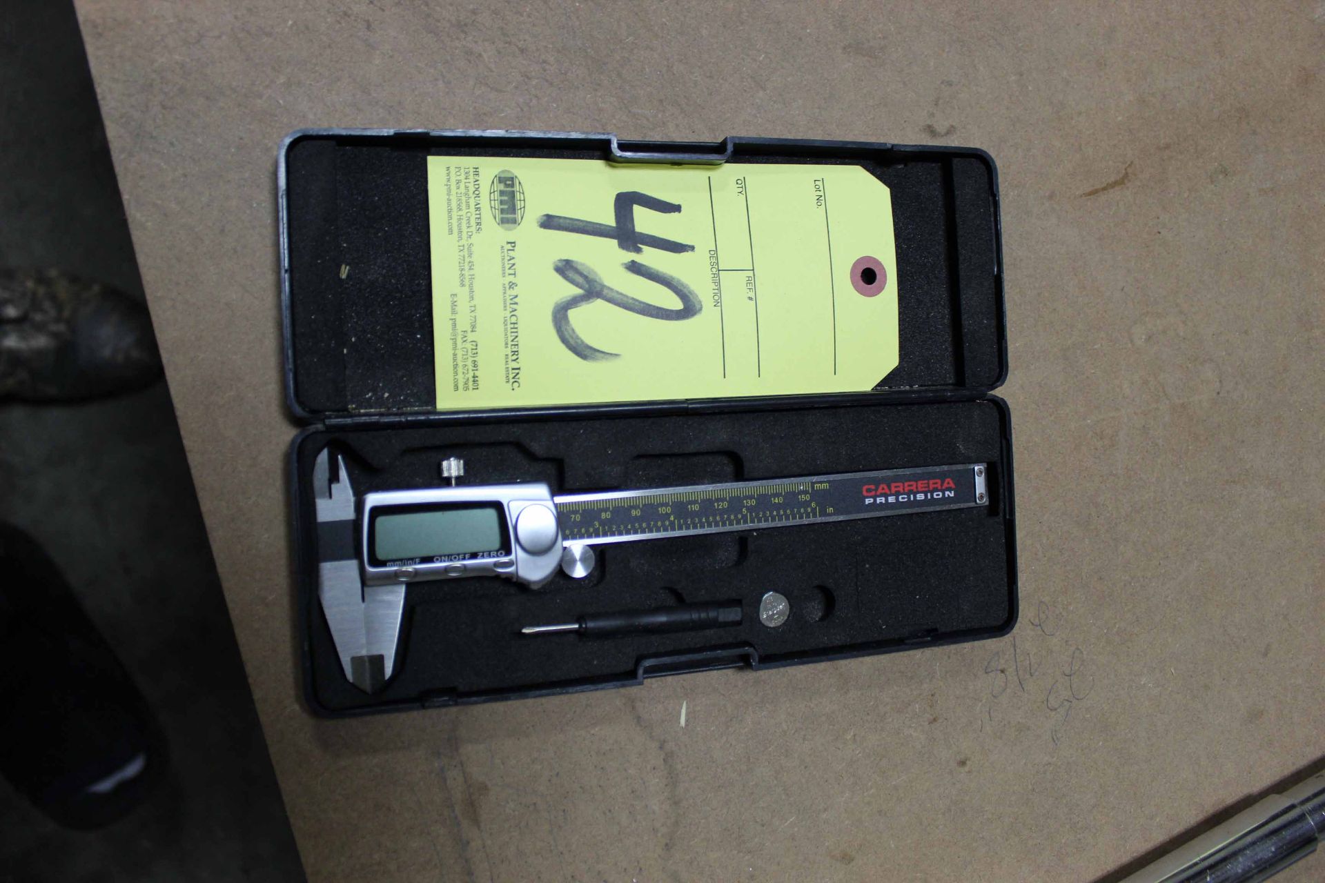 DIGITAL CALIPER, CARRERA