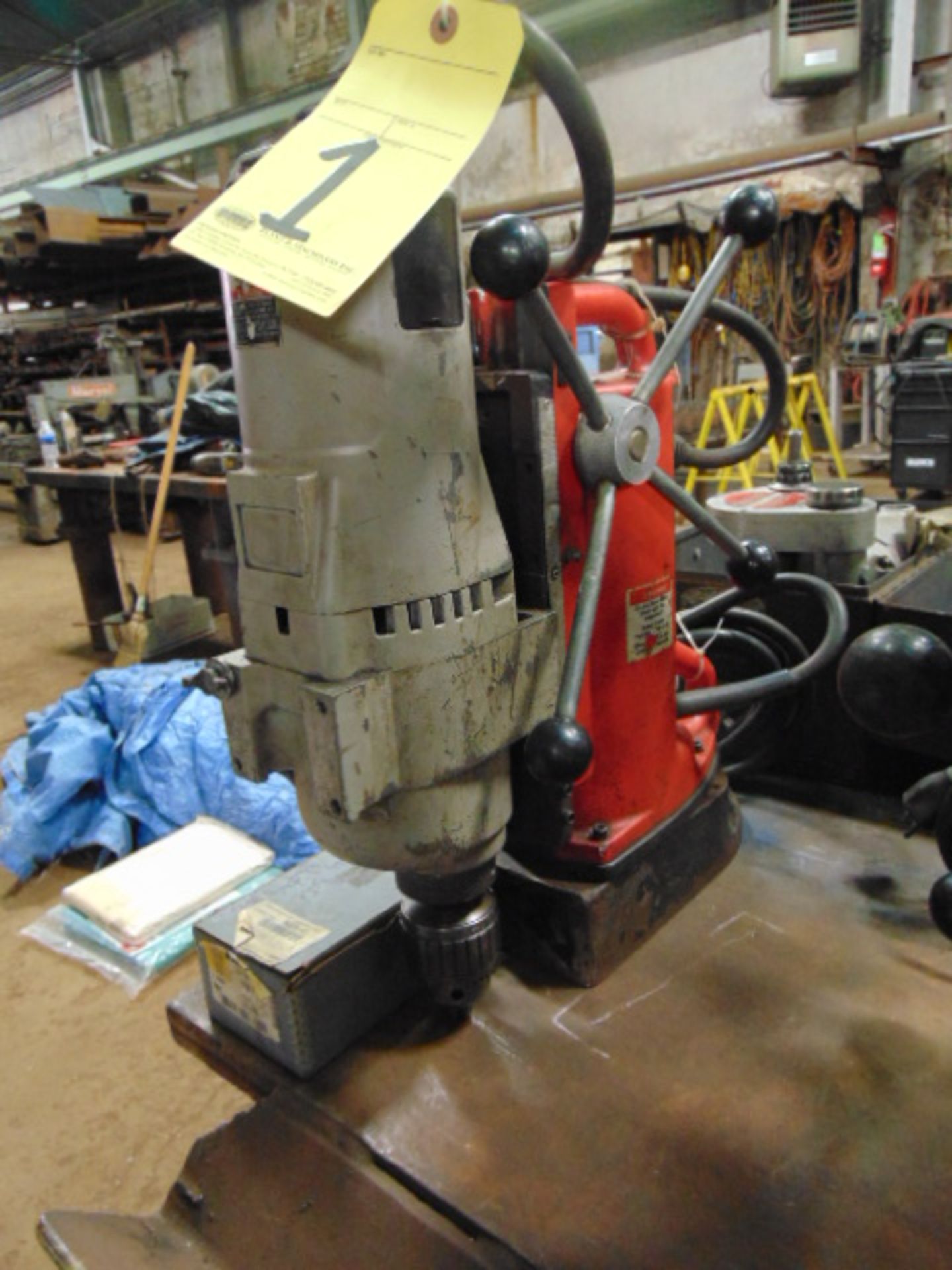 MAGNETIC BASE DRILL, MILWAUKEE