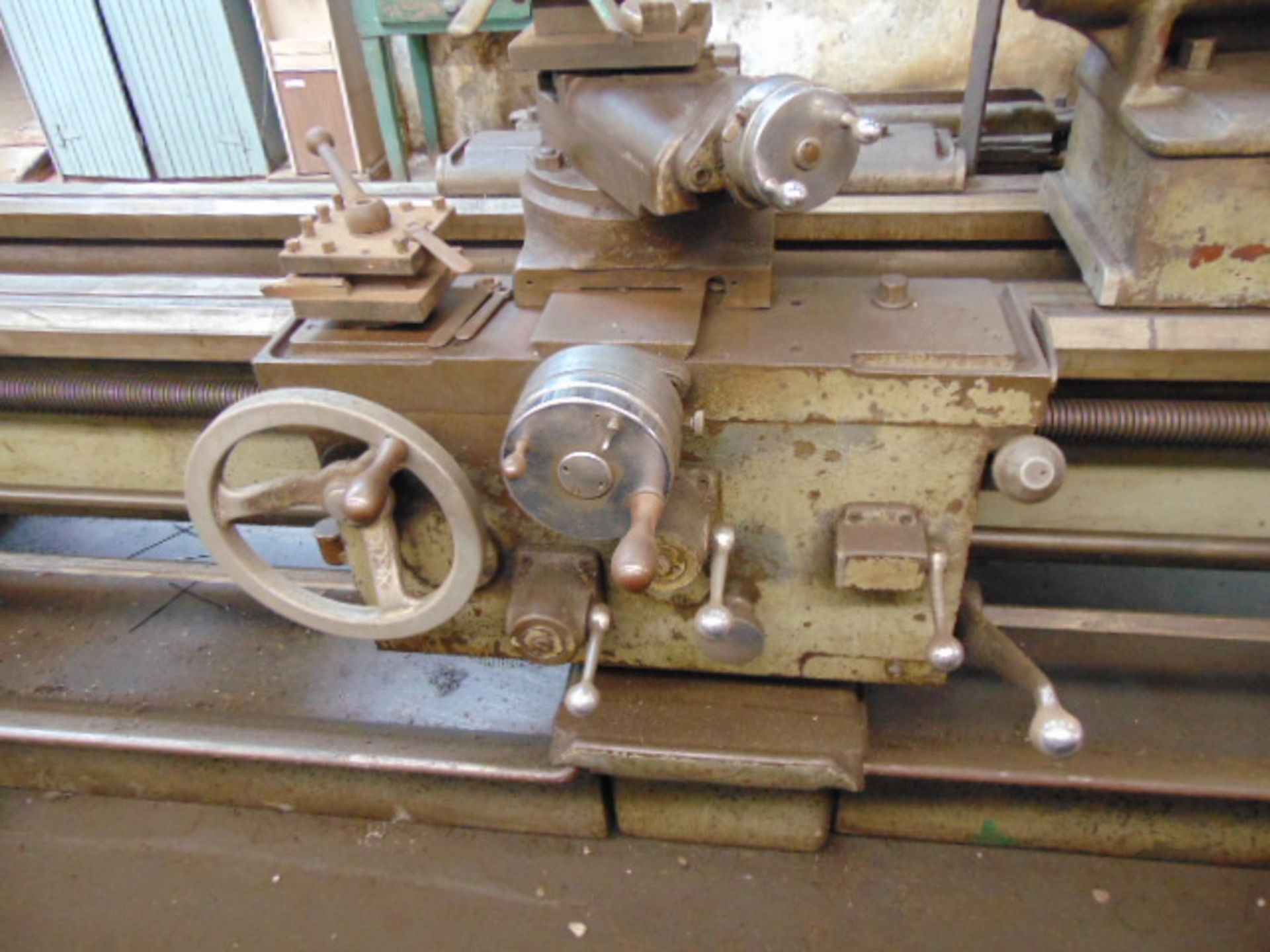 LATHE, MONARCH 22" X 102", 1-5/8" spdl. bore, spds: 12-1000 RPM, taper attach., (2) steadyrests, 3- - Image 13 of 14