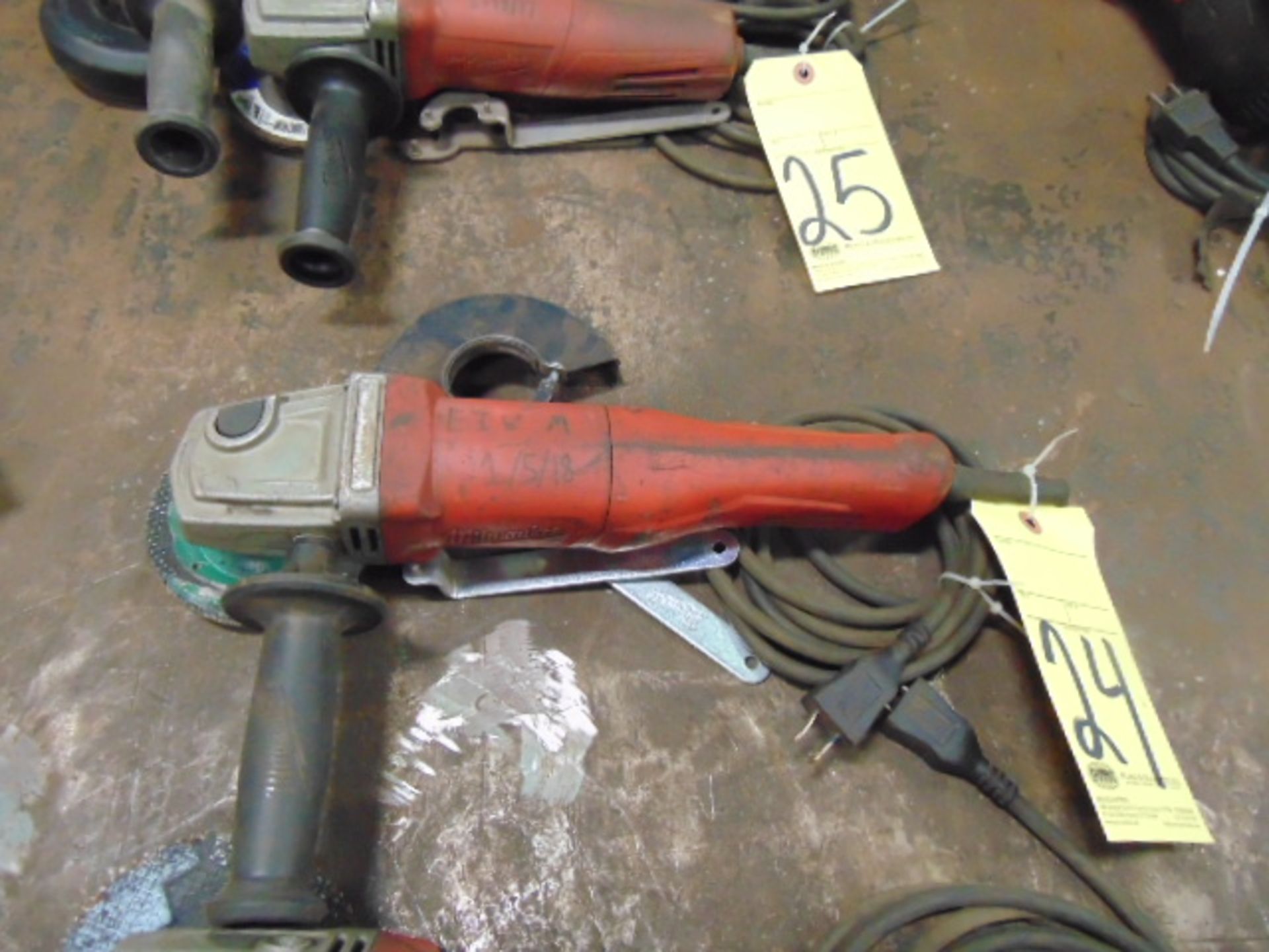 RIGHT ANGLE GRINDER, MILWAUKEE 4-1/2"