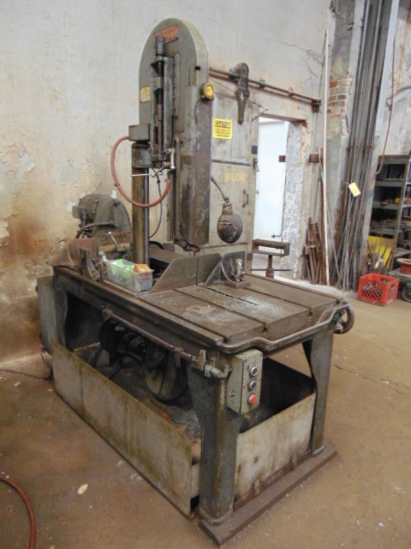 TILT FRAME VERTICAL BANDSAW, MARVEL #8, 18" x 20" cap., S/N N.A. - Image 2 of 5