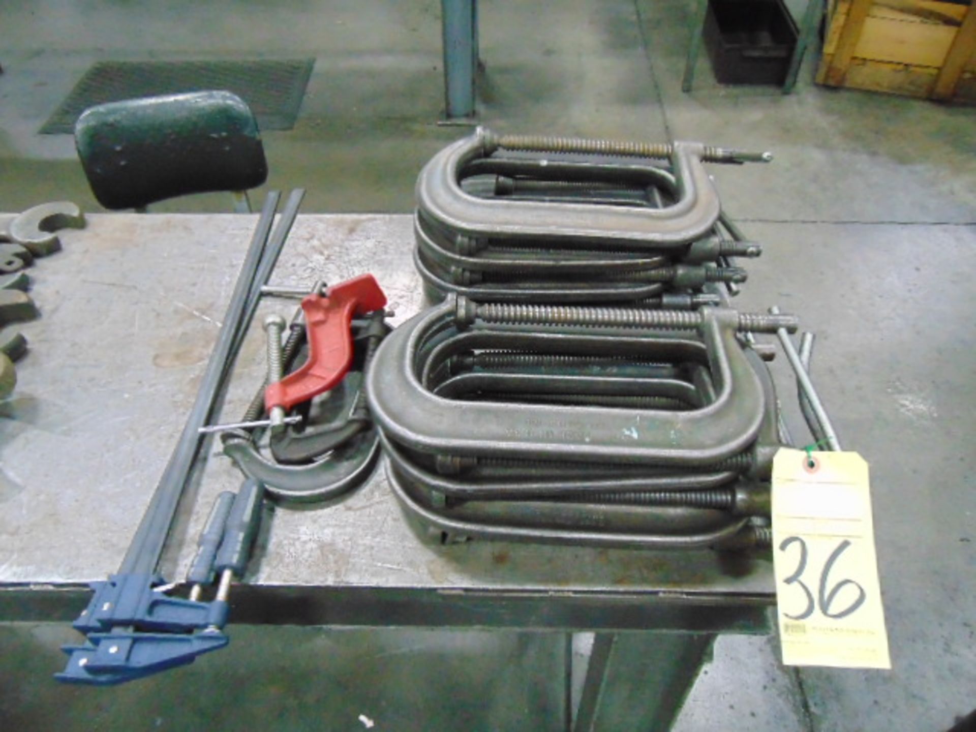 LOT CONSISTING OF: c-clamps & bar clamps, assorted