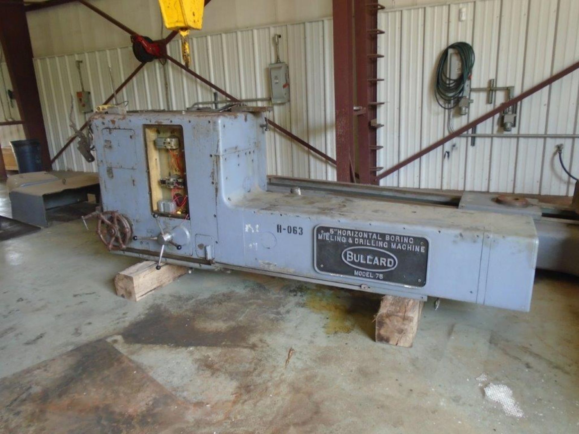 TABLE TYPE HORIZONTAL MILL, BULLARD 5" MDL. 75, 54" x 140" table, 72" vert. travel, outboard suppt., - Image 3 of 25