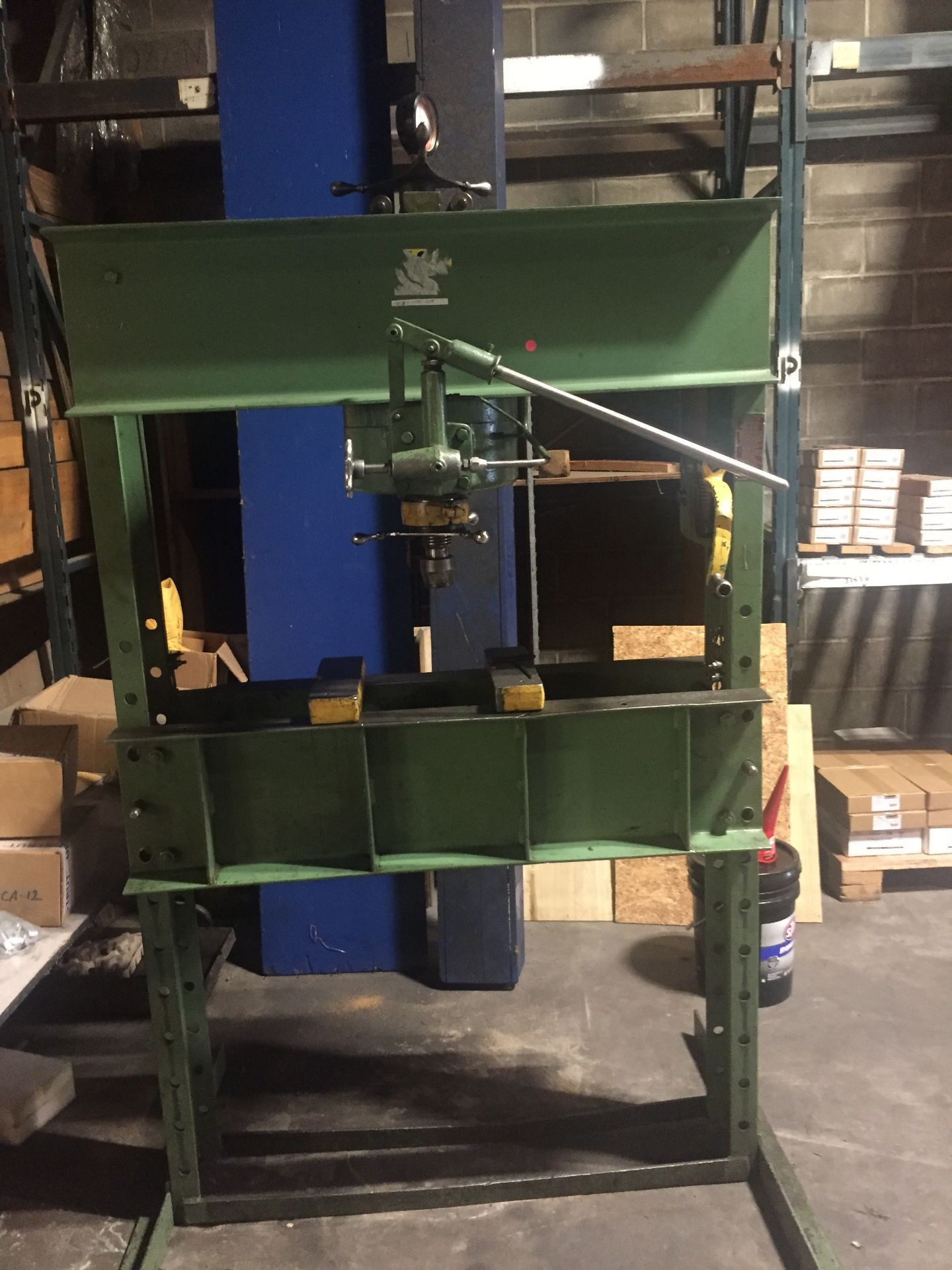 HYDRAULIC PRESS, DAKE 75 T. CAP. MDL. 75H, 4-1/2" ram travel, 44" dist. btn. uprights (Location P: - Image 2 of 8