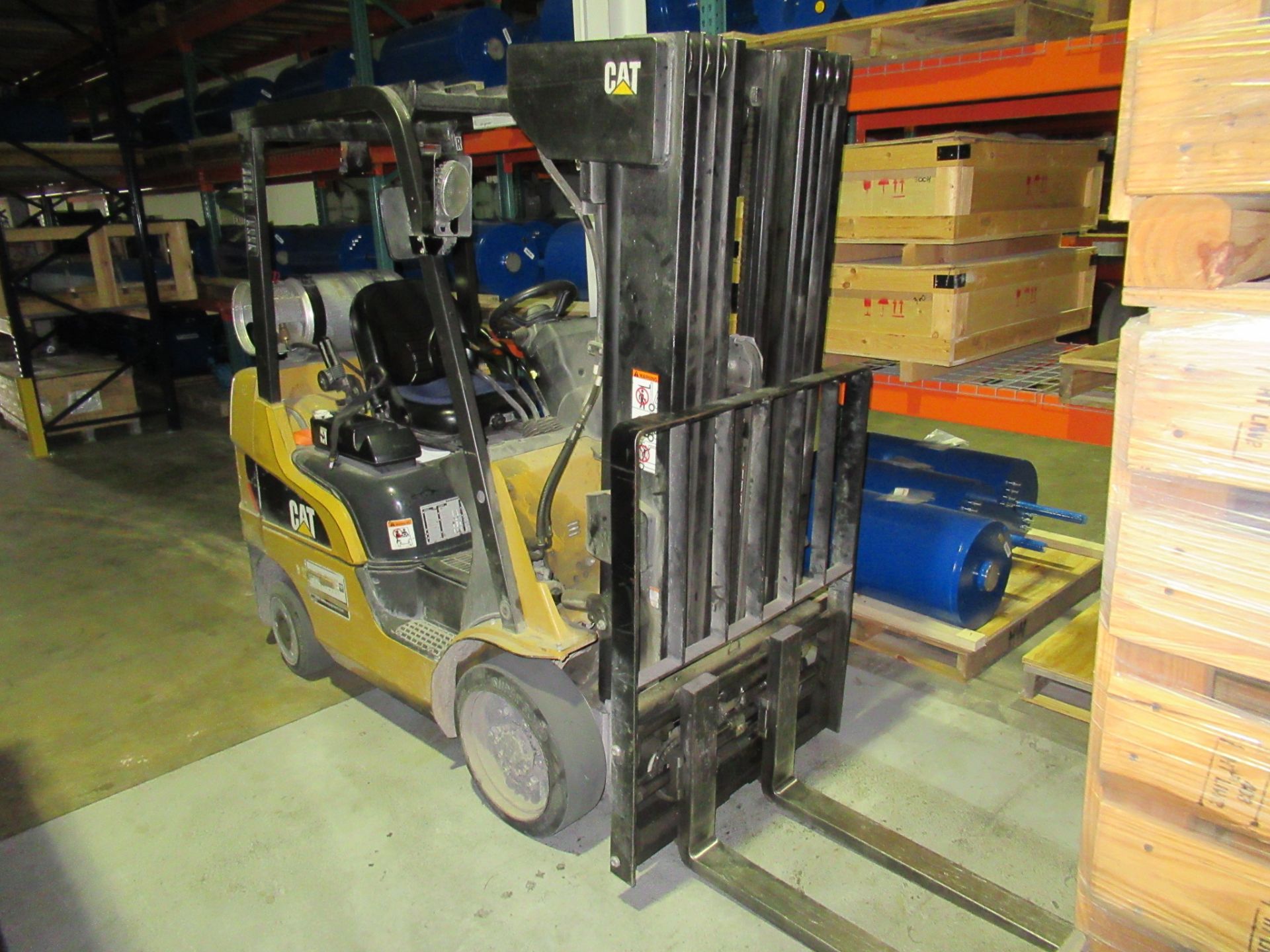 FORKLIFT, CATERPILLAR 5,000 LB. CAP MDL. 2C5000, new 2012, LP pwrd., rated at 2,850 lbs. @ 24" load,