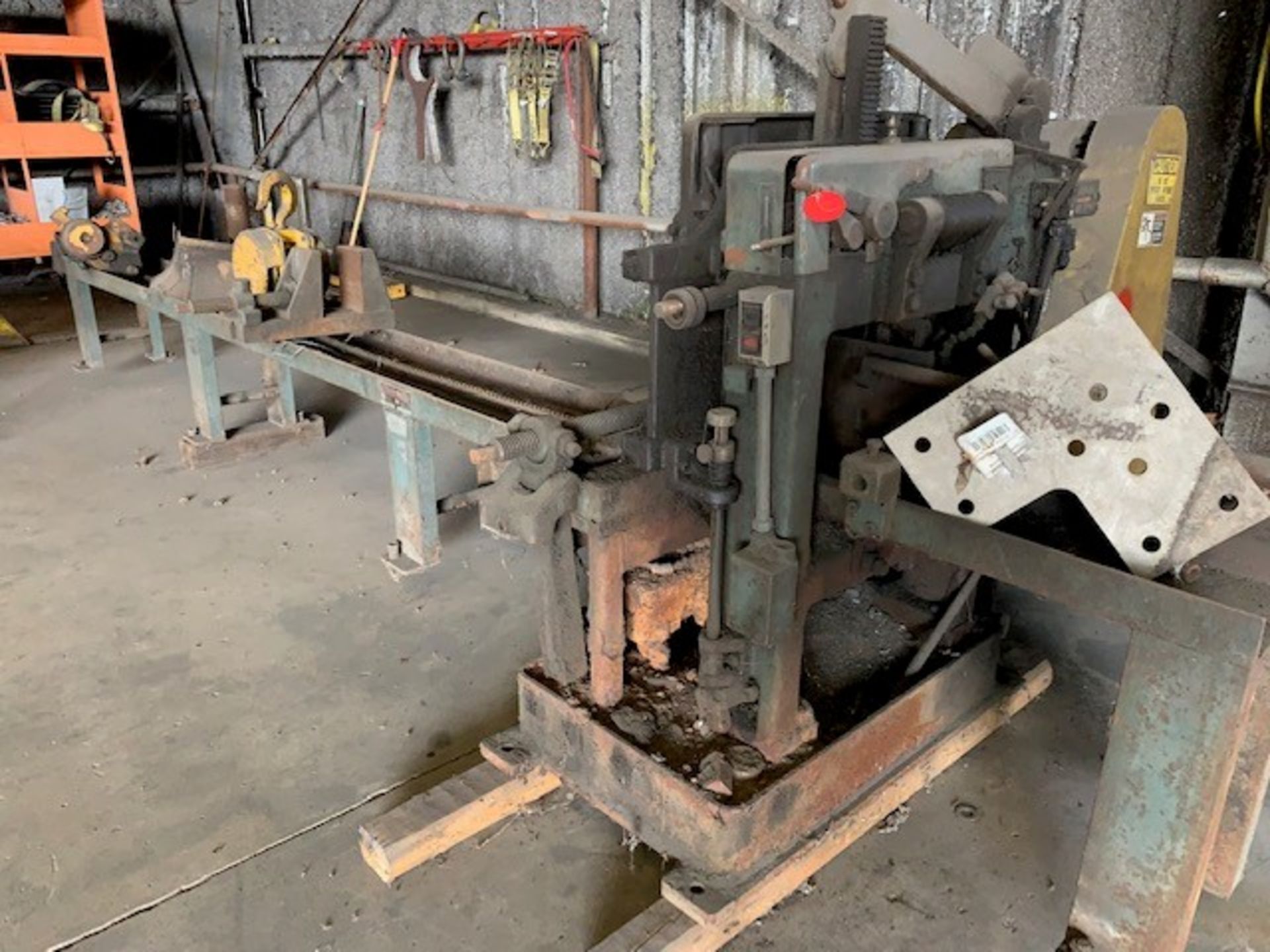 MACHINE SAW, PEERLESS MACHINE CO., 12' L. x 24 Ga., S/N AM71058-69 (Location T: KMEC Engineering &