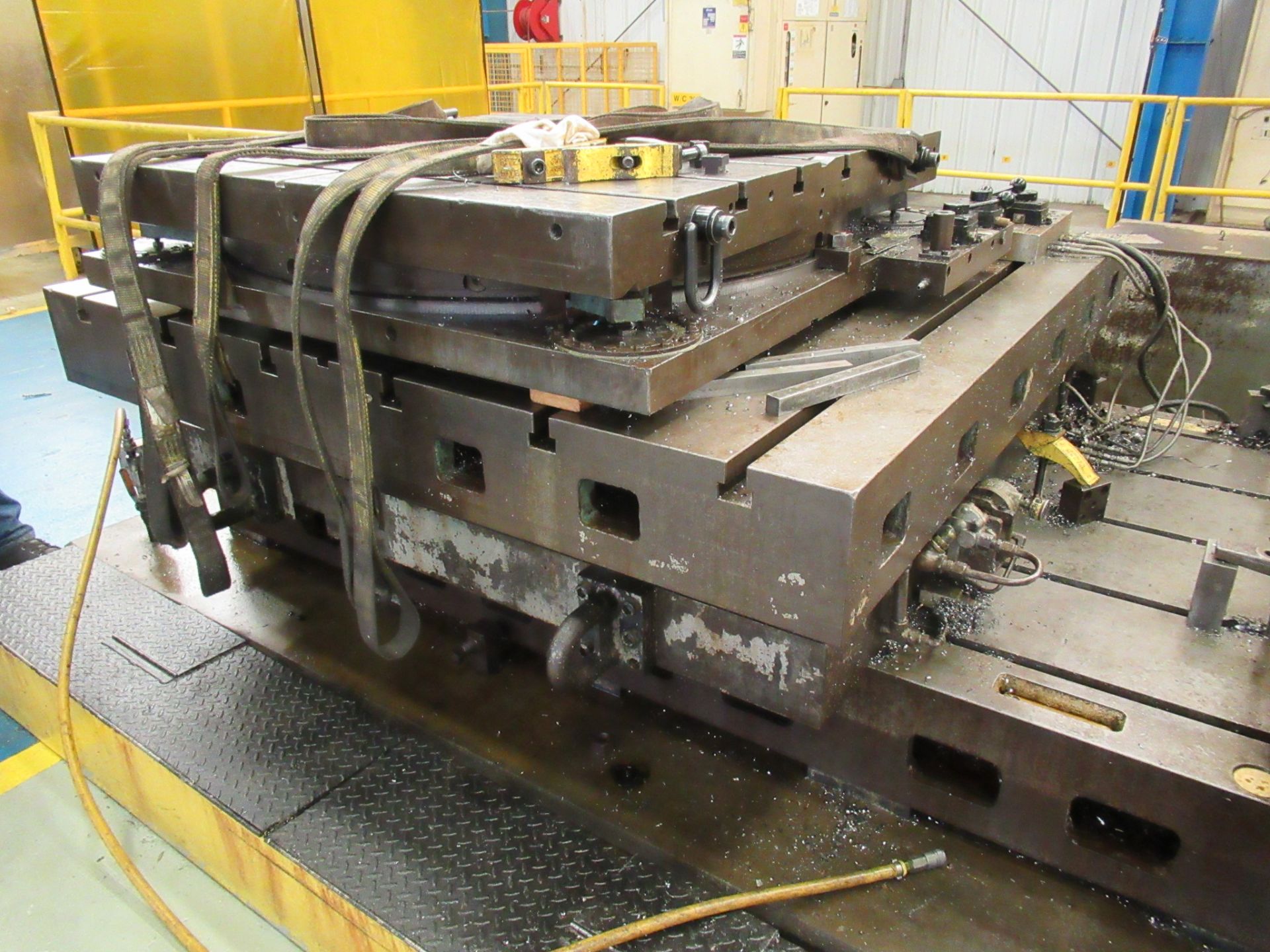 HYDROSTATIC ROTARY TABLE, 72" X 72" GIDDINGS & LEWIS, 40,000 lb. cap. (Location C: National - Image 2 of 3