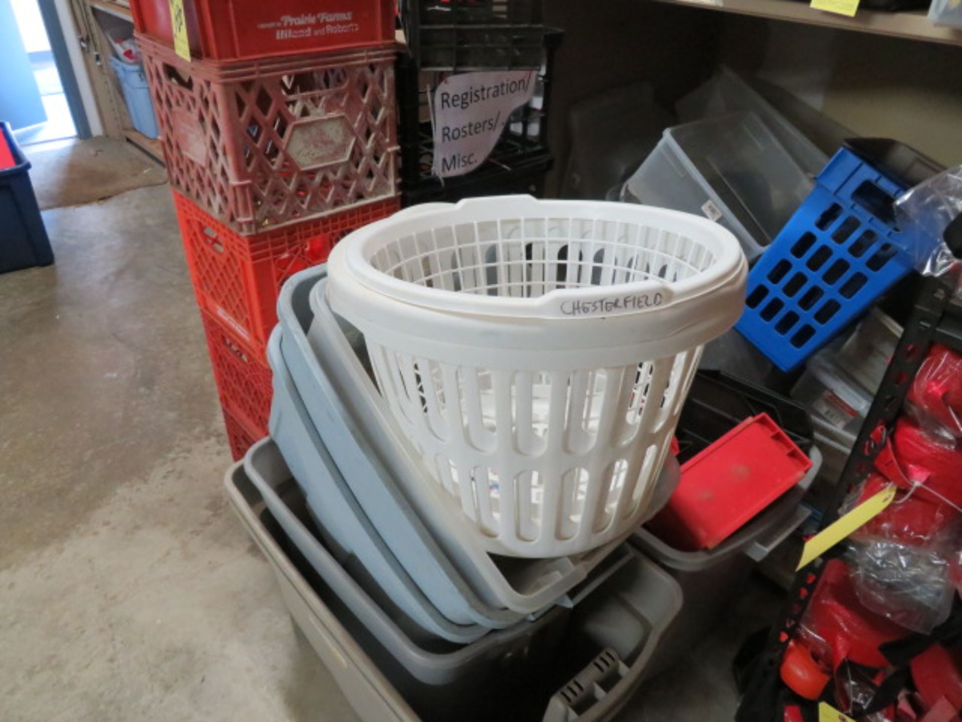 LOT OF STORAGE ITEMS: stacked crates, totes (with & without lids), baskets, assorted - Image 4 of 6