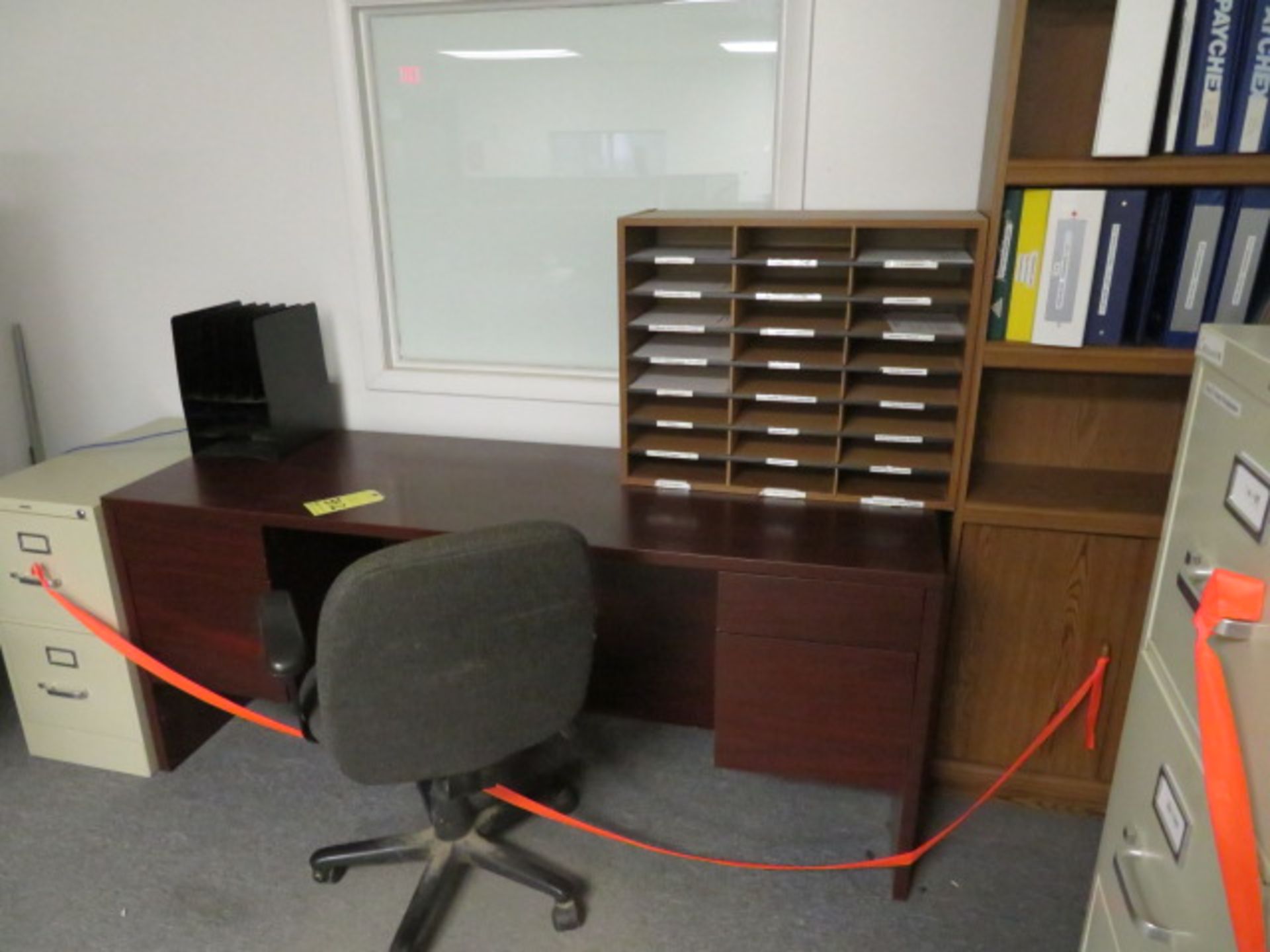LOT CONSISTING OF OFFICE FURNITURE: 4-drawer desk, chair, 2-drawer file cabinet, multiple file - Image 2 of 3