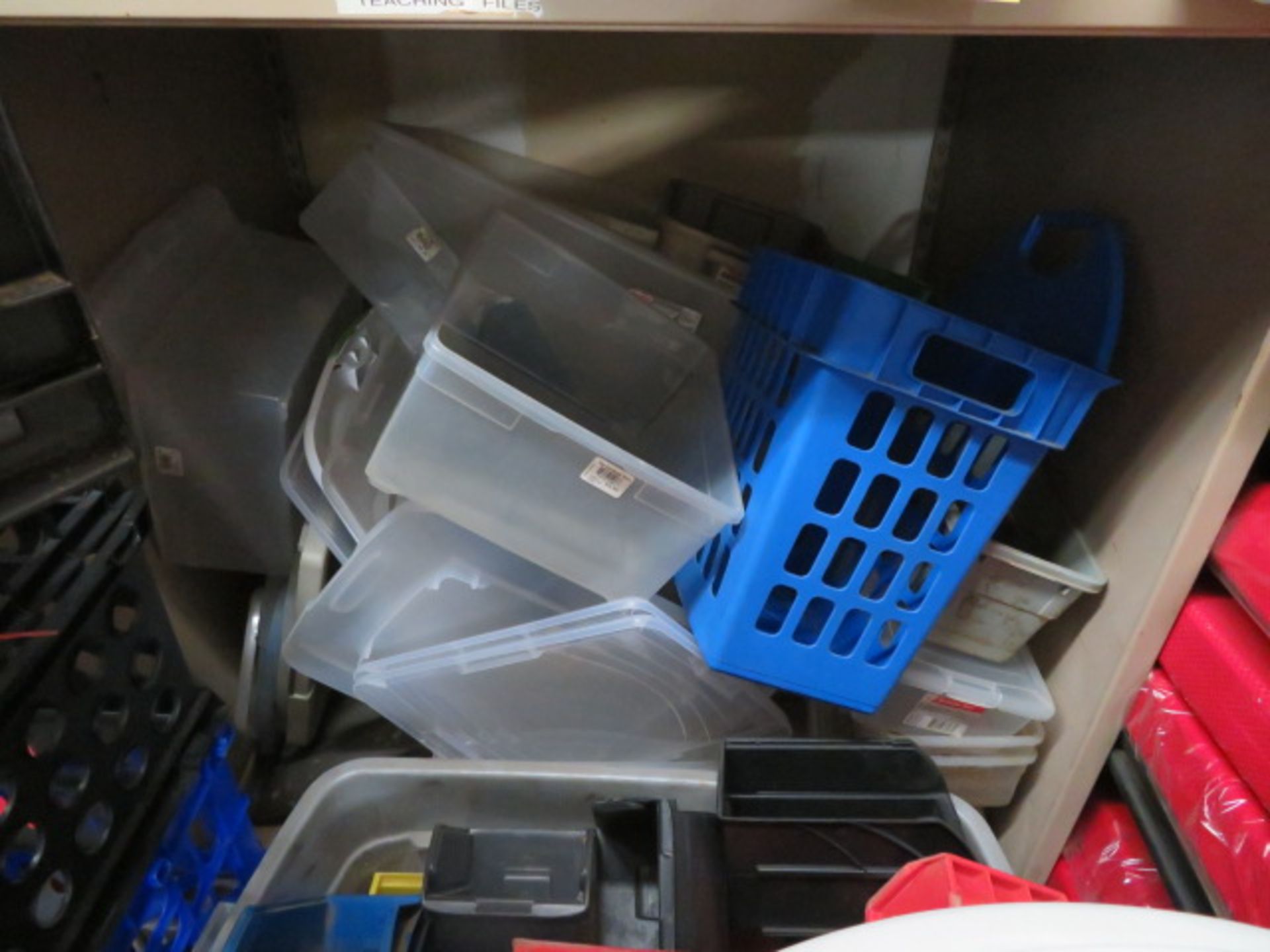 LOT OF STORAGE ITEMS: stacked crates, totes (with & without lids), baskets, assorted - Image 5 of 6