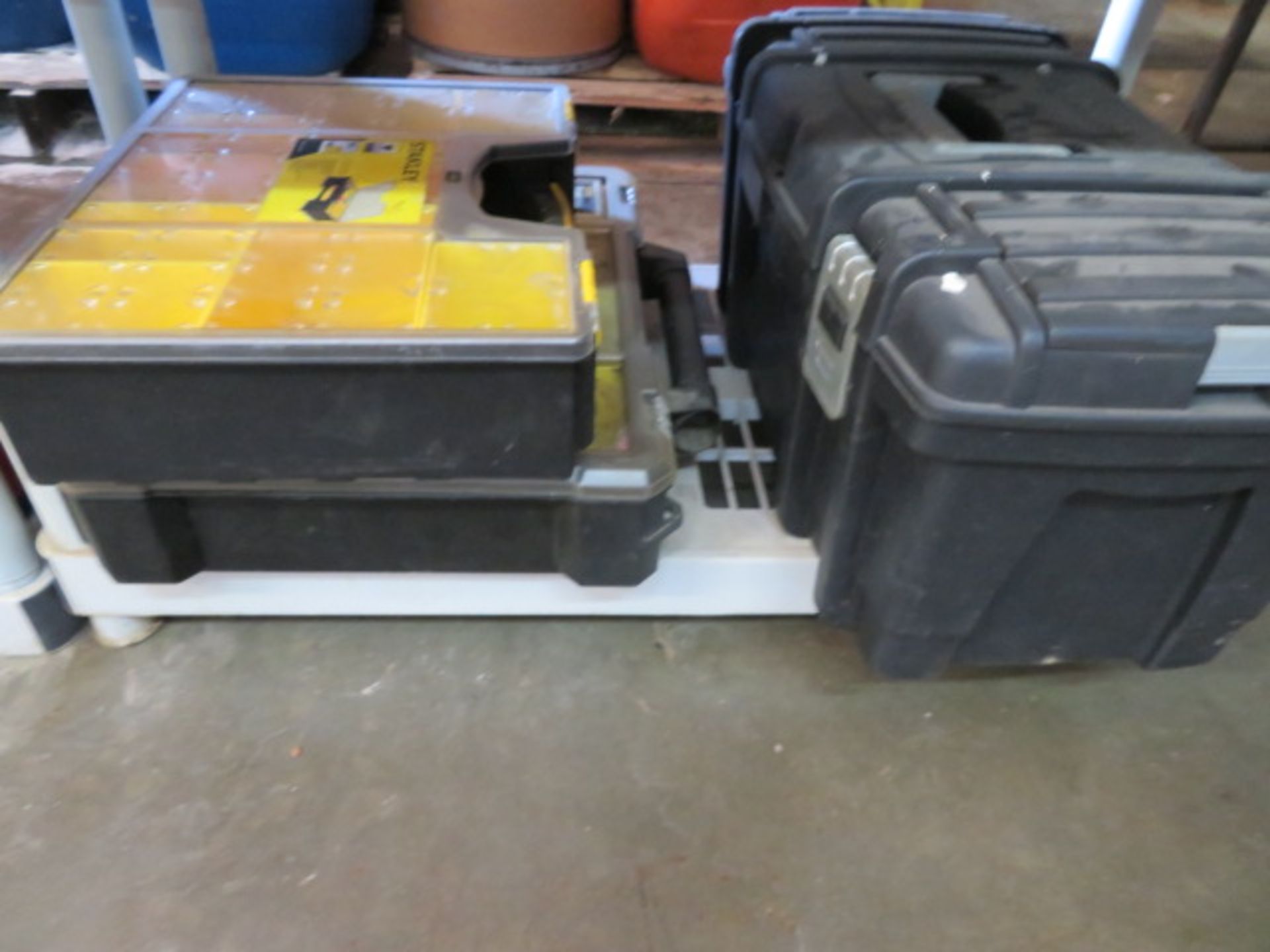 LOT CONSISTING OF: empty tool boxes & parts containers, assorted (nine pieces) - Image 3 of 3