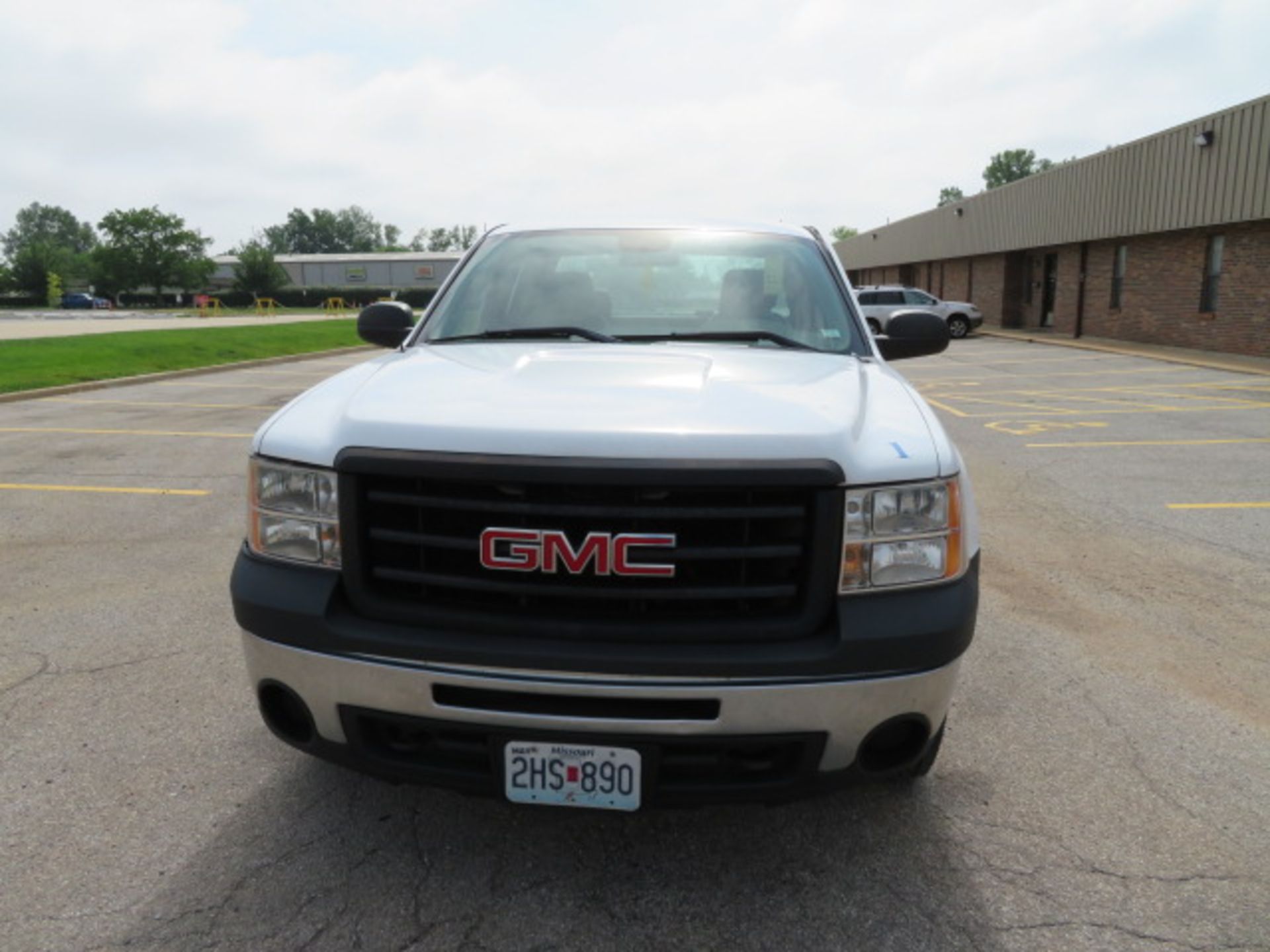 PICKUP TRUCK, 2012 GMC SIERRA EXTENDED CAB, Odo: 193,742 miles, auto. trans., gasoline engine, 6' - Image 2 of 9