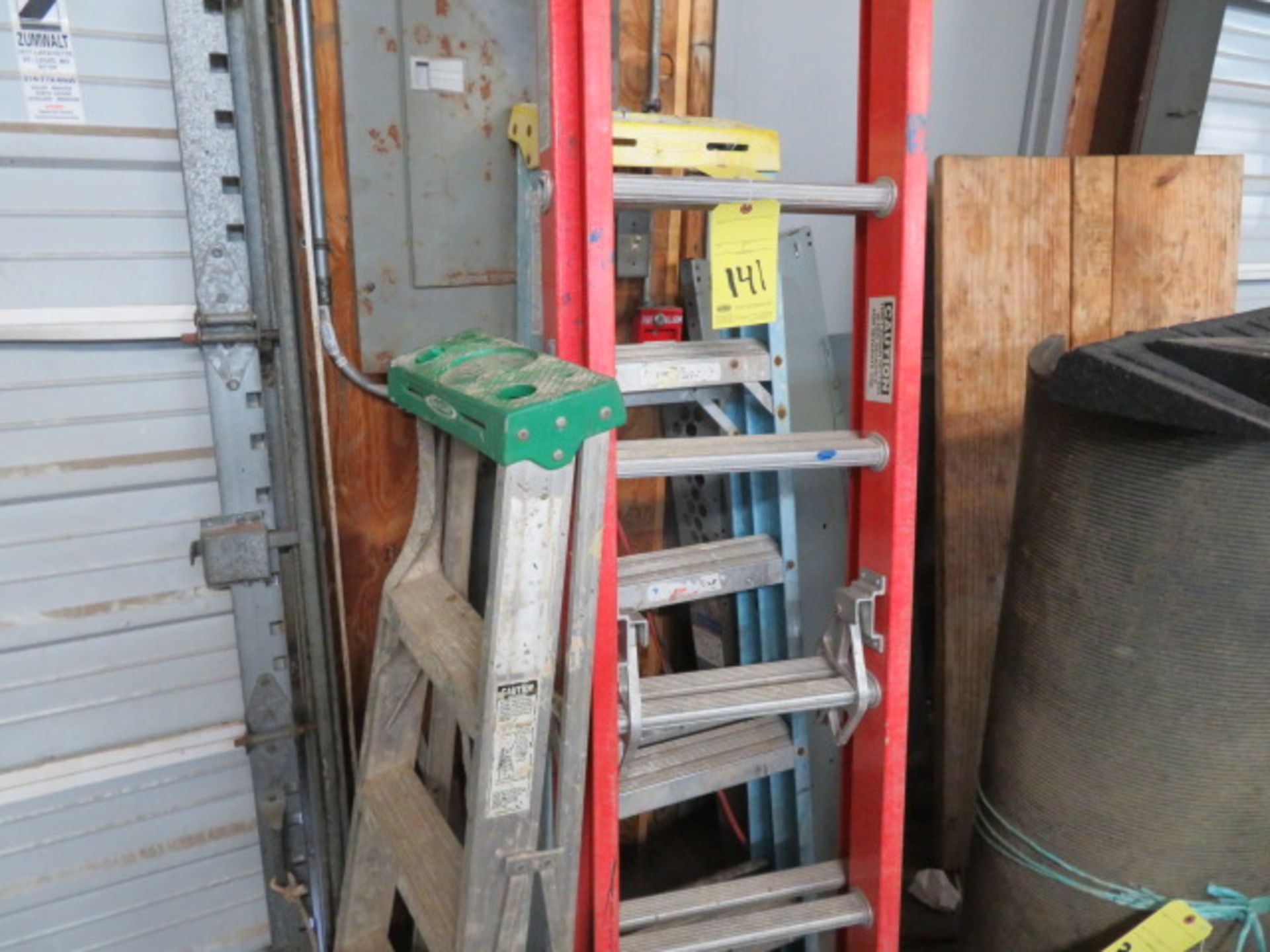 LOT OF LADDERS (3) (10', 5', & 4')