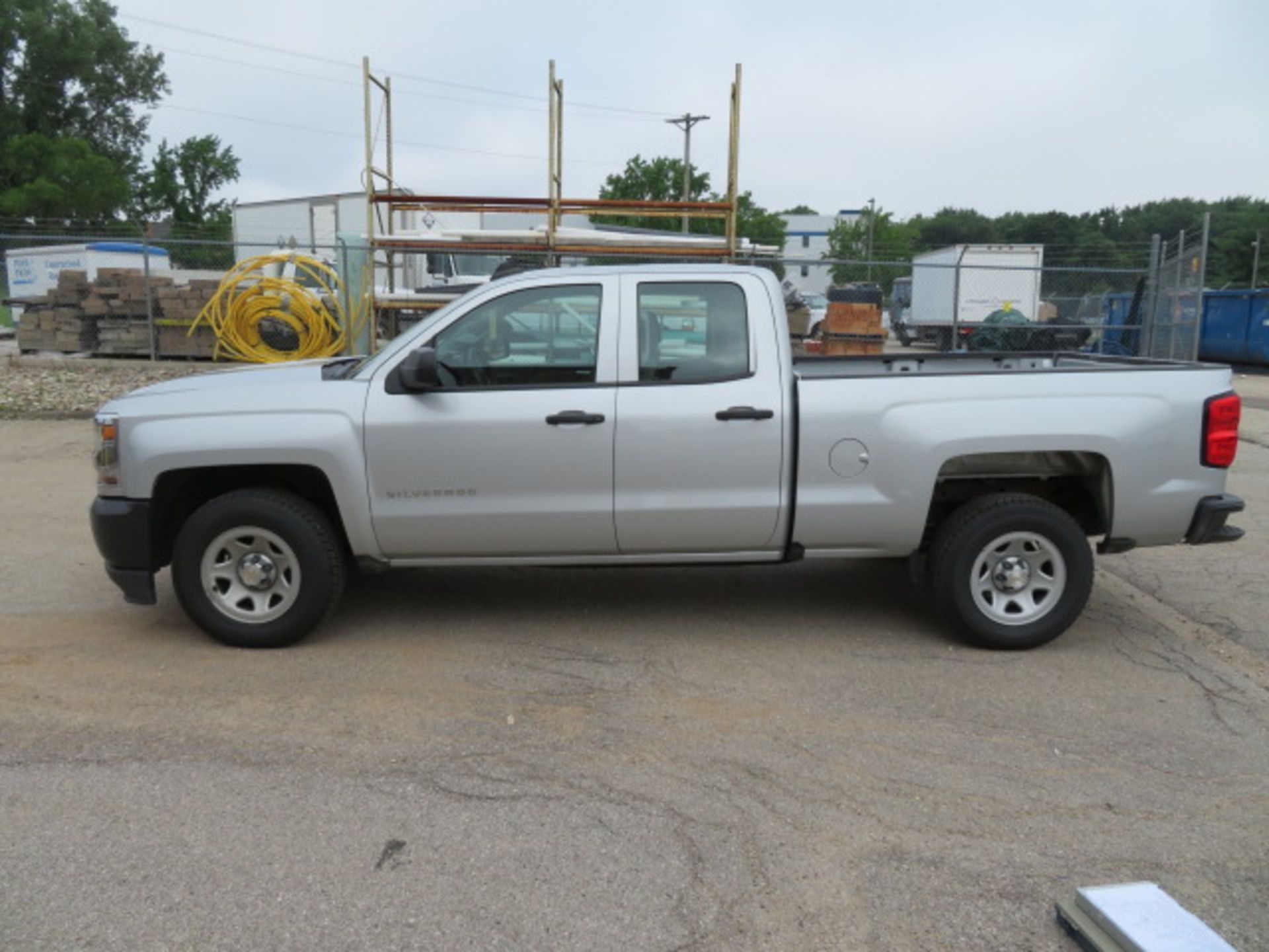 PICKUP TRUCK, 2017 CHEVROLET SILVERADO KING CAB, Odo: 49,990 miles, auto. trans., Vortec gas engine,