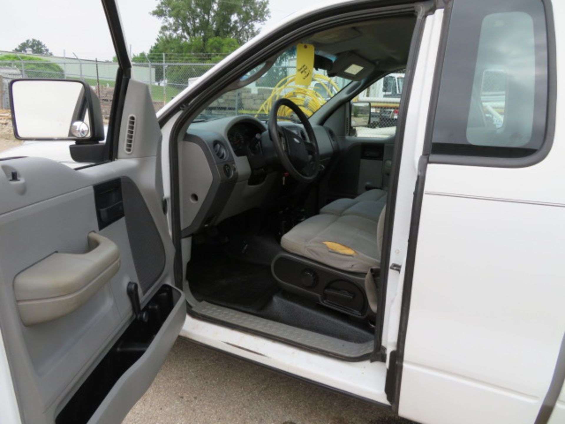 PICKUP TRUCK, 2008 FORD F-150 XL, 5 spd. manual trans., 60/40 bench seat, 6' bed w/Pendaliner bed - Image 5 of 6