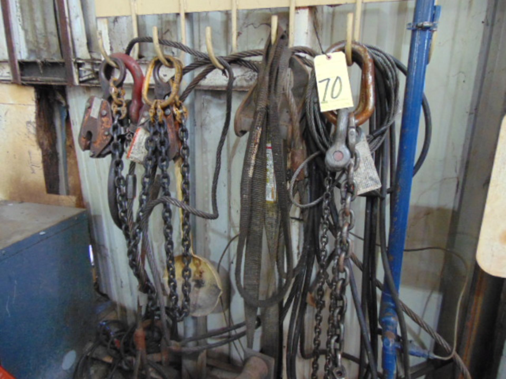 LOT CONSISTING OF: chains & slings, assorted (on one wall)