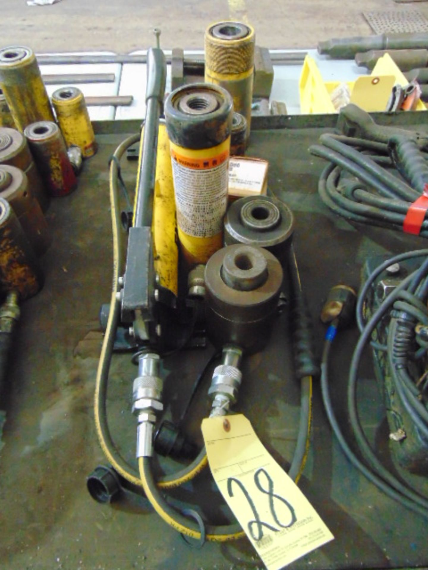 LOT OF HYDRAULIC JACK SETS (8 PCS.), ENERPAC