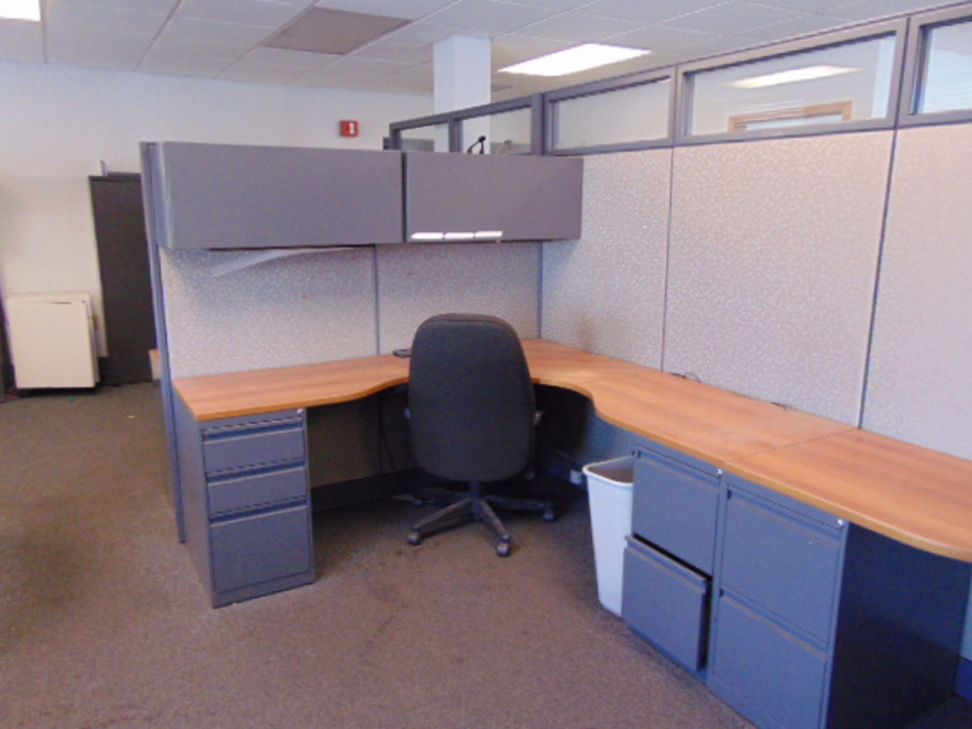 LOT OF OFFICE CUBICLES - Image 6 of 12