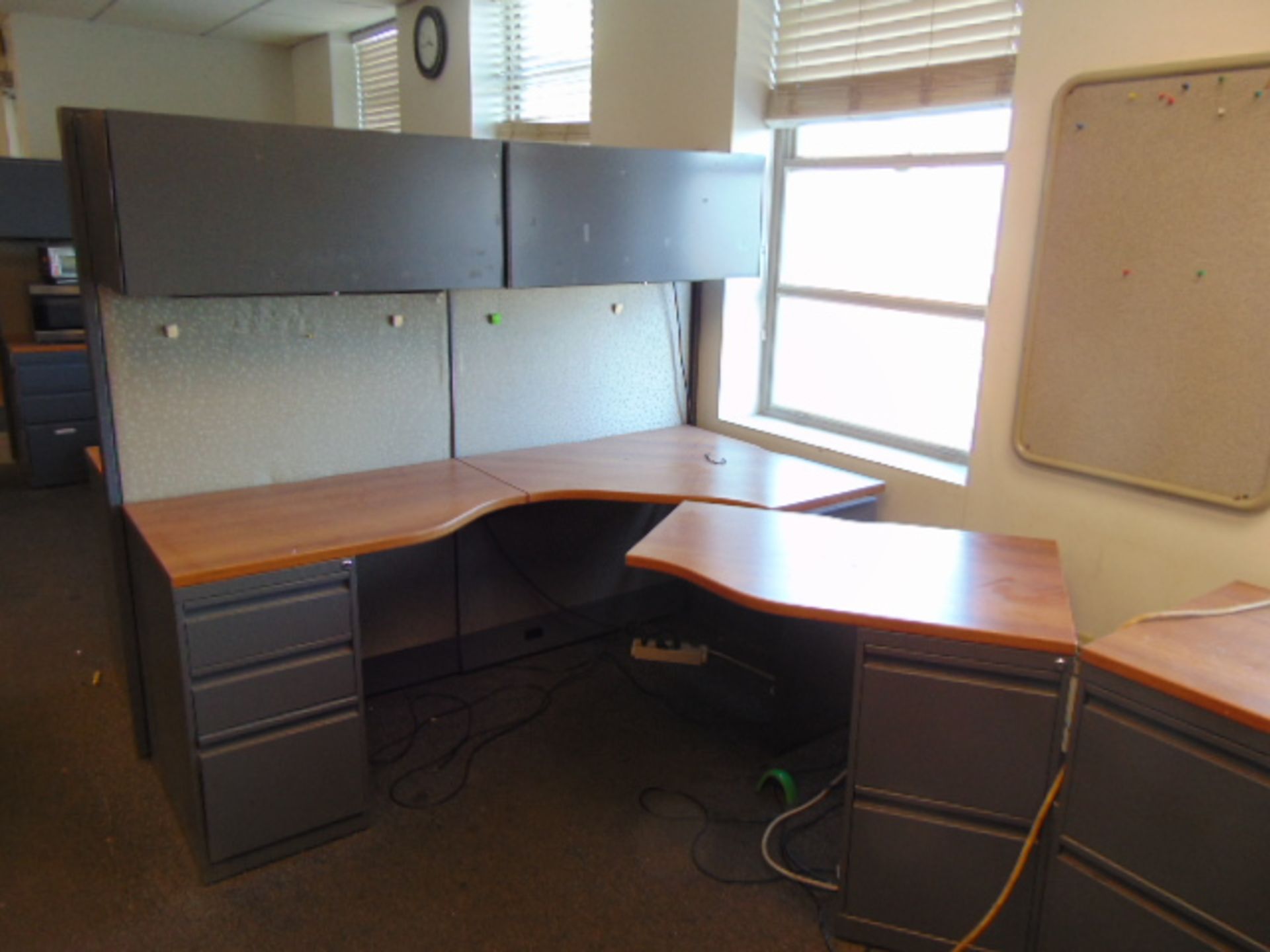 LOT OF OFFICE CUBICLES - Image 7 of 12