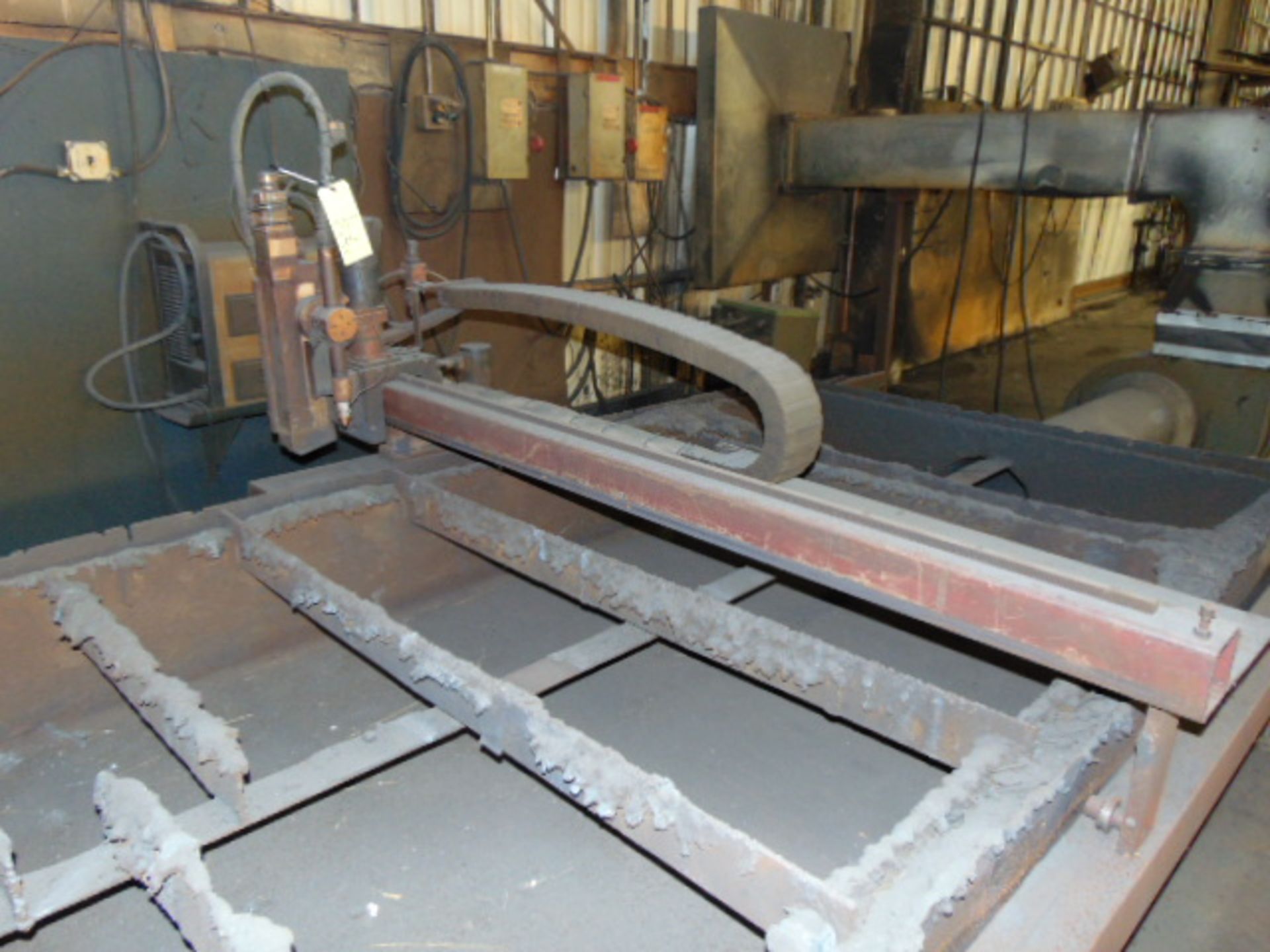 CNC PLASMA CUTTING MACHINE, KOIKE 5’ X 10’ MDL. MM1500, Koike CNC control, Hypertherm Powermax - Image 4 of 7