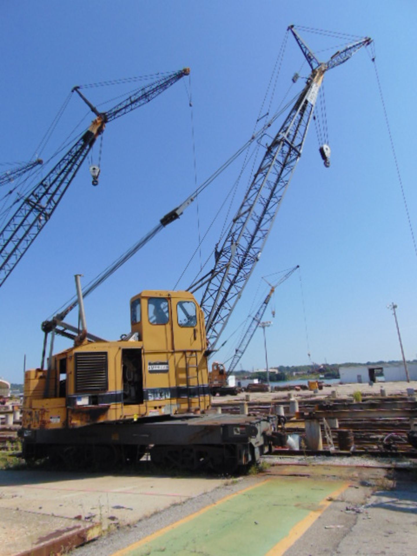 LOCOMOTIVE CRANE, AMERICAN MDL. 5030 DE DIESEL-ELECTRIC: factory remanufactured 2005, 60,000 lb.