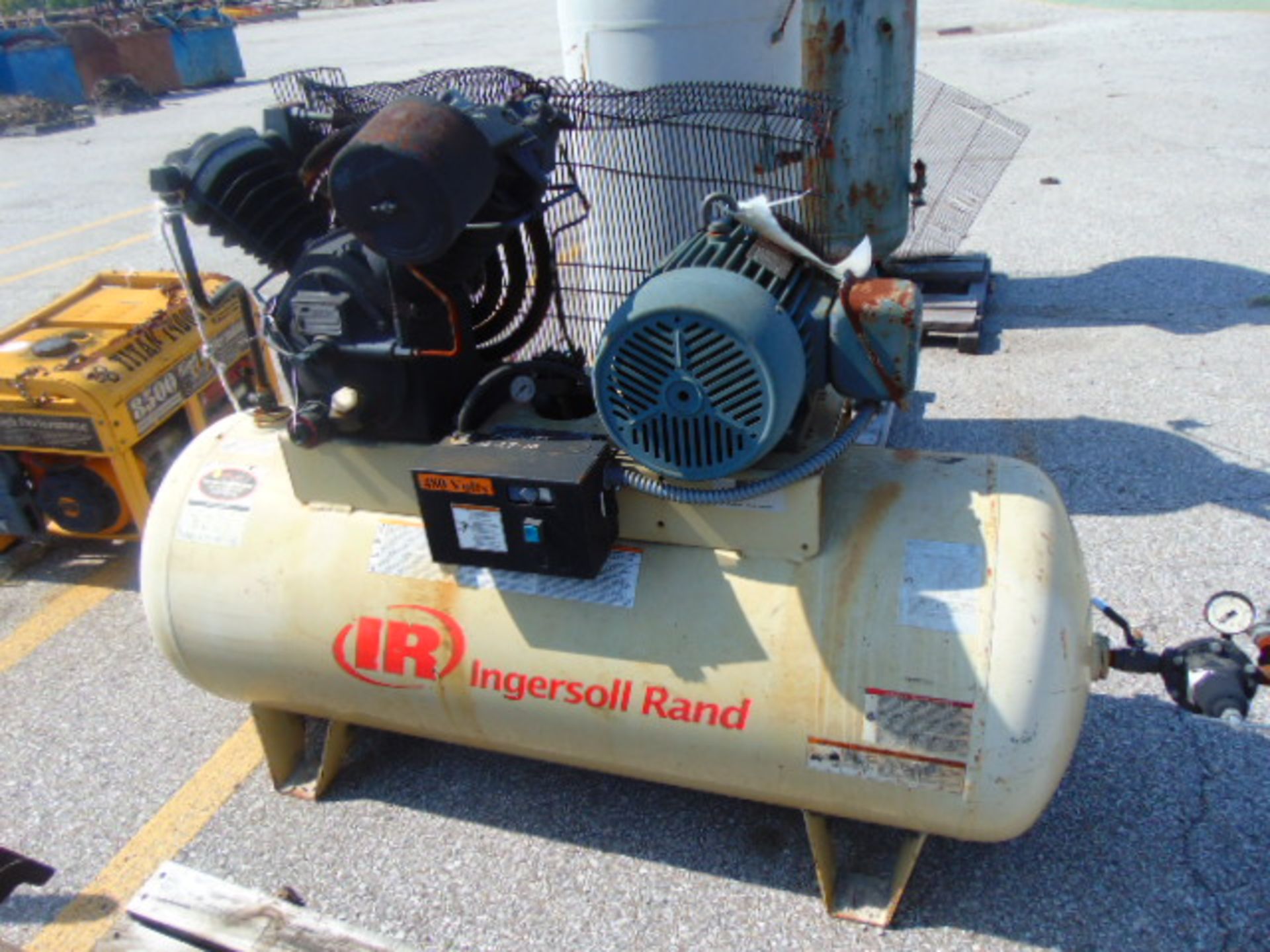 HORIZONTAL AIR COMPRESSOR, INGERSOLL RAND, 10 HP, w/extra tank