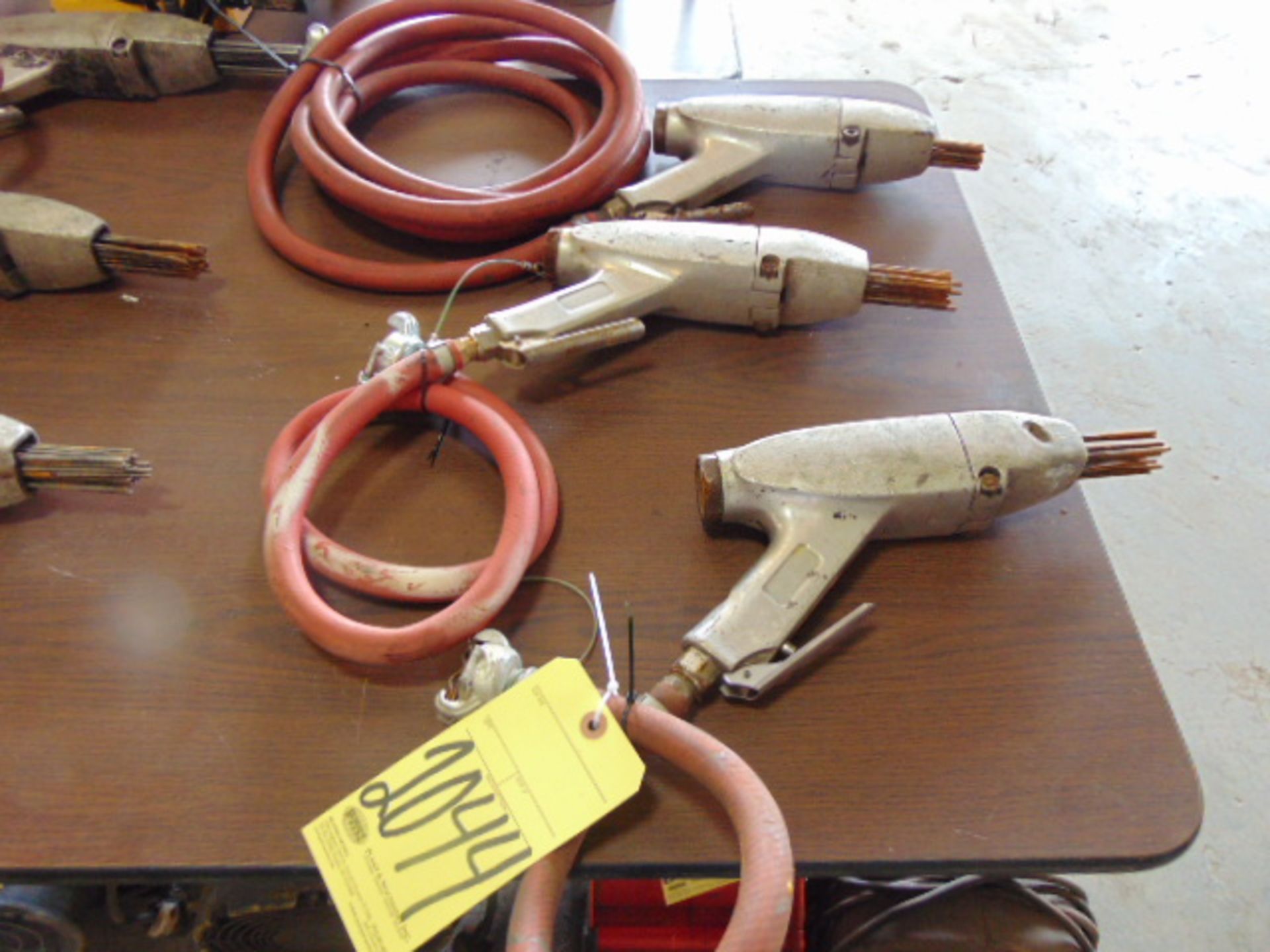 LOT OF PNEUMATIC NEEDLE SCALERS (3)