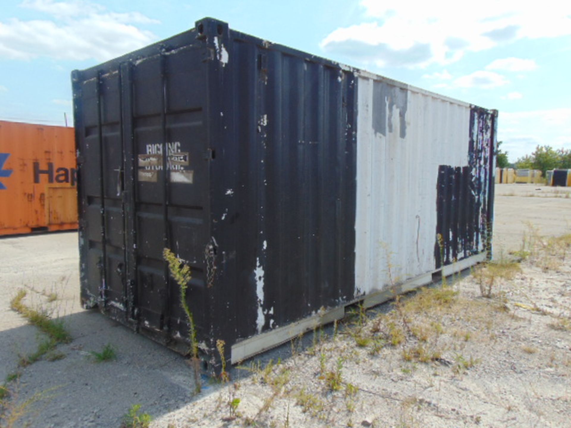 SHIPPING CONTAINER, CONEX 20' - Image 2 of 3