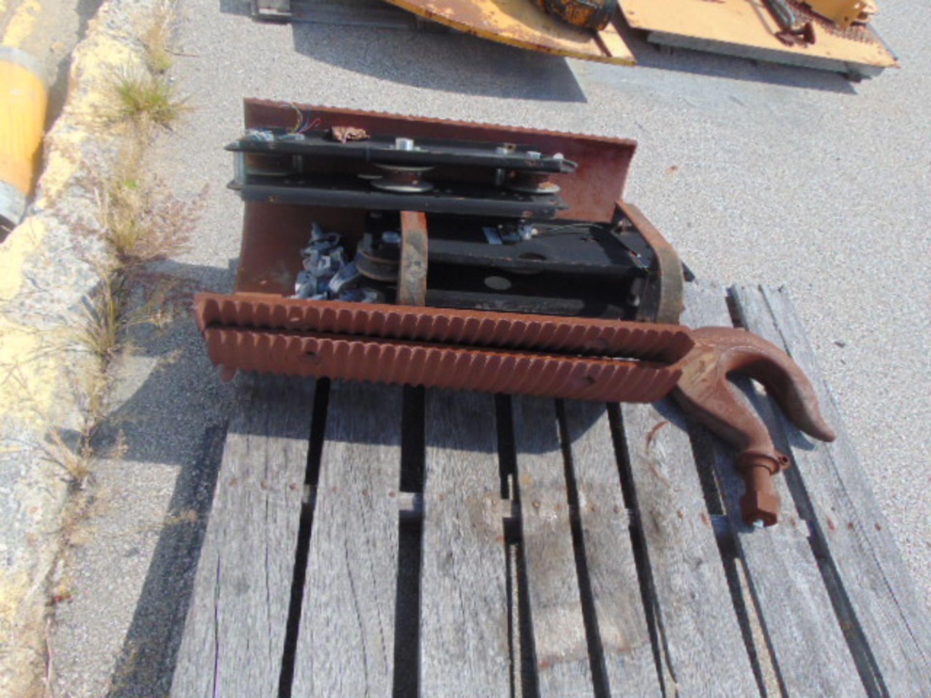 LOT OF CRANE PARTS, assorted (on fifteen skids) - Image 6 of 11